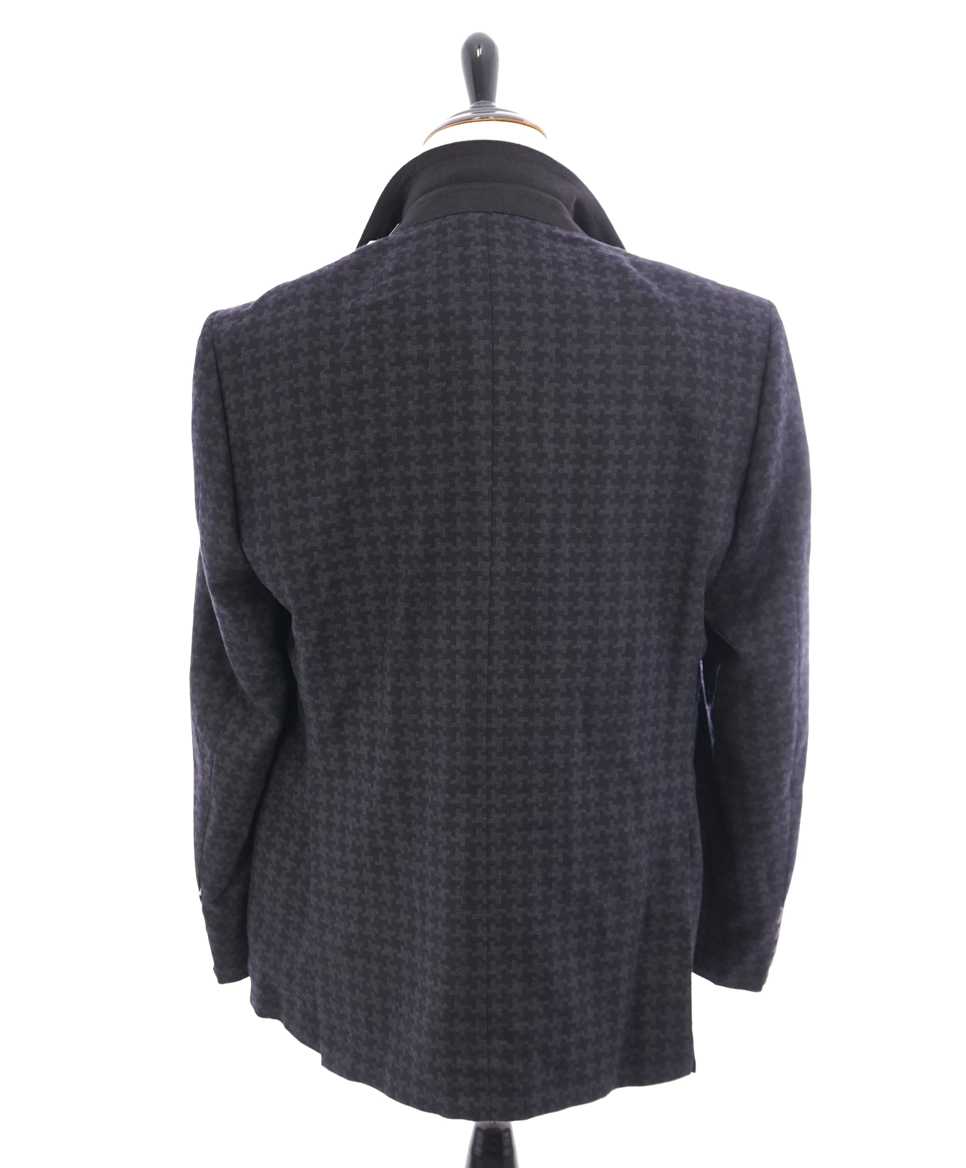 $3895 ABLA - Wide Satin Peak Lapel Bold Houndstooth Blazer "TOMFORD STYLE" - 46R