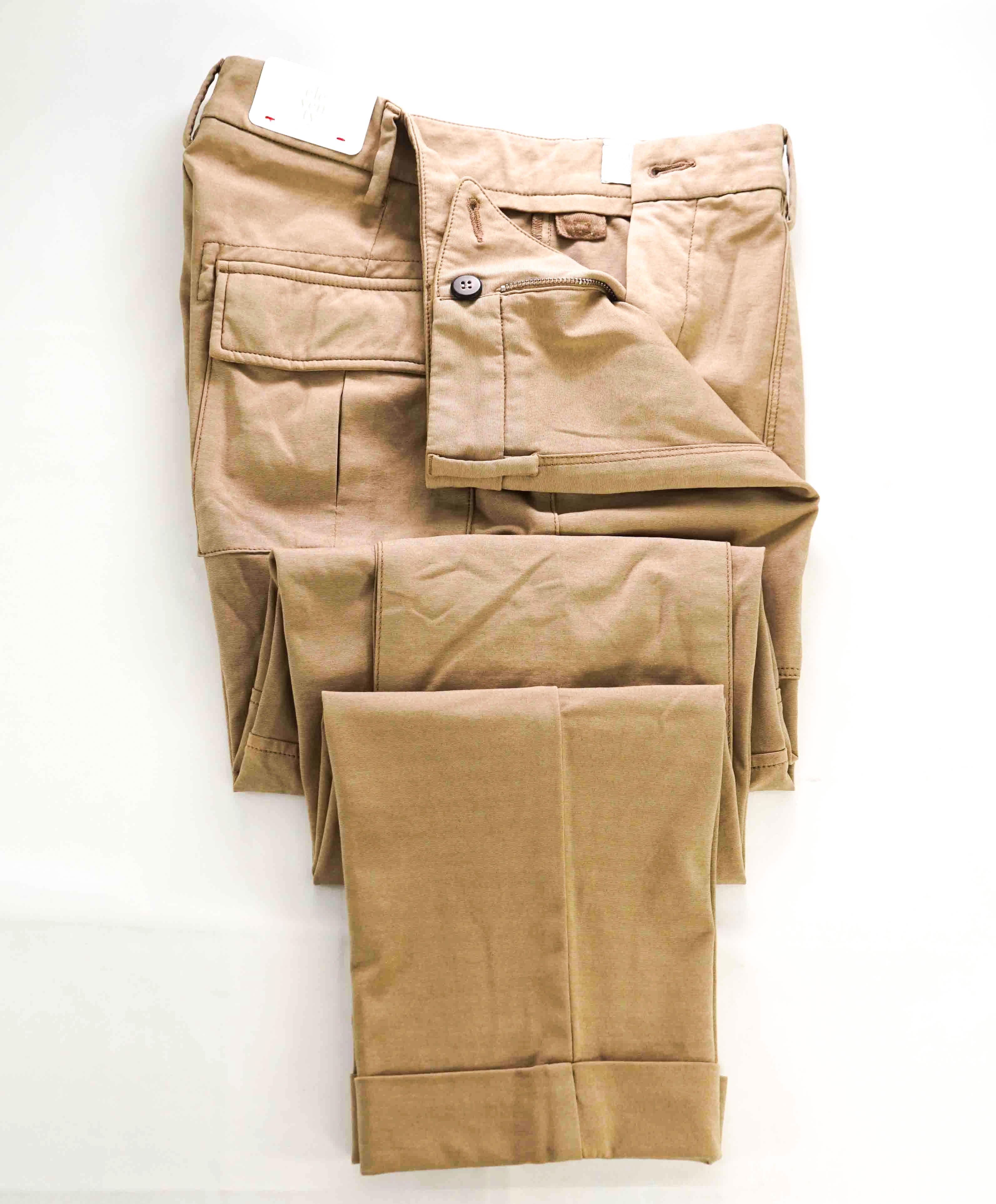 $745 ELEVENTY - Cotton/Elastane Beige Patch Pocket Cargo Chino Pants - 33W