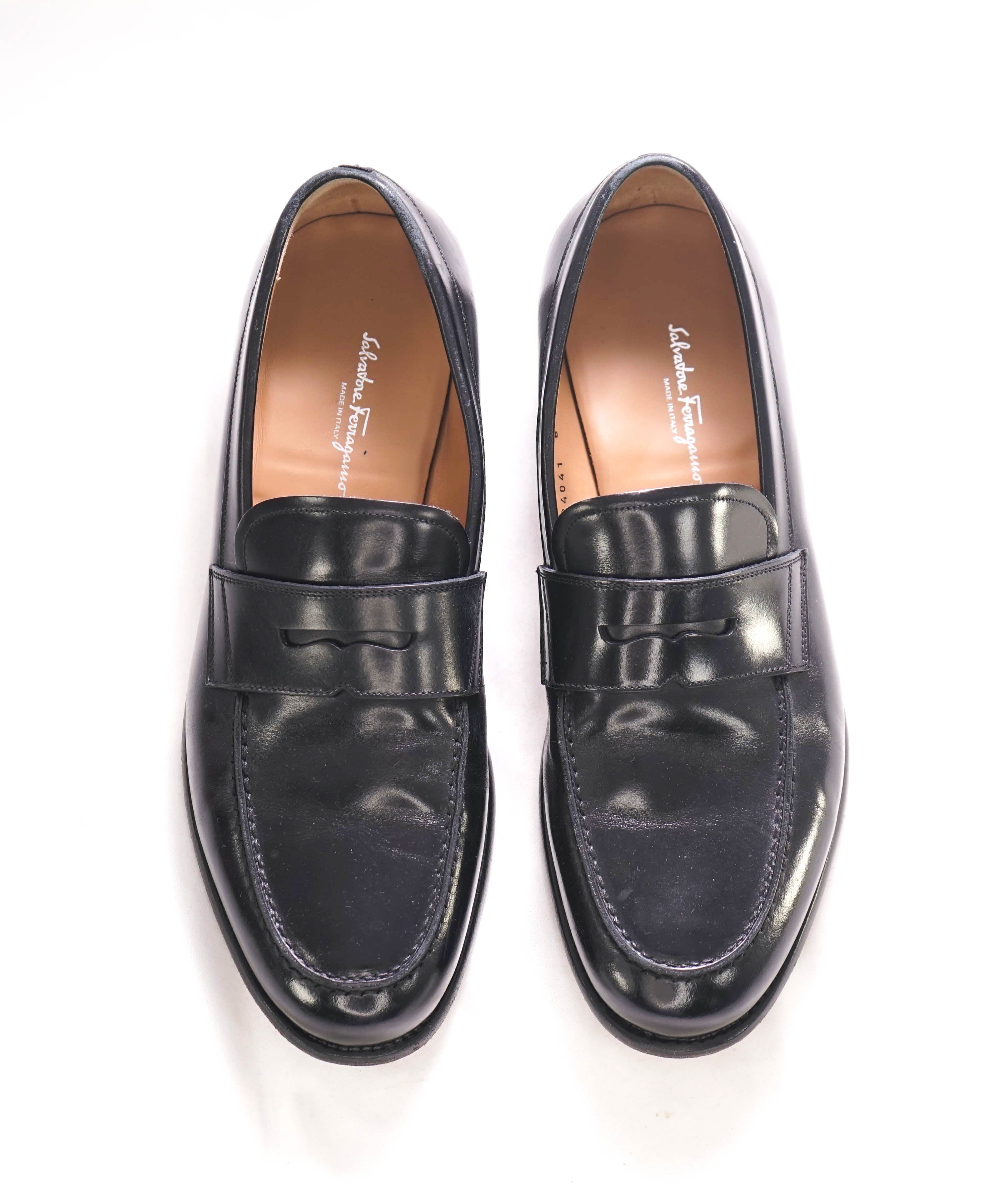 SALVATORE FERRAGAMO - "TRAMEZZA" Black Classic Penny Loafers Round Toe - 8.5 EE