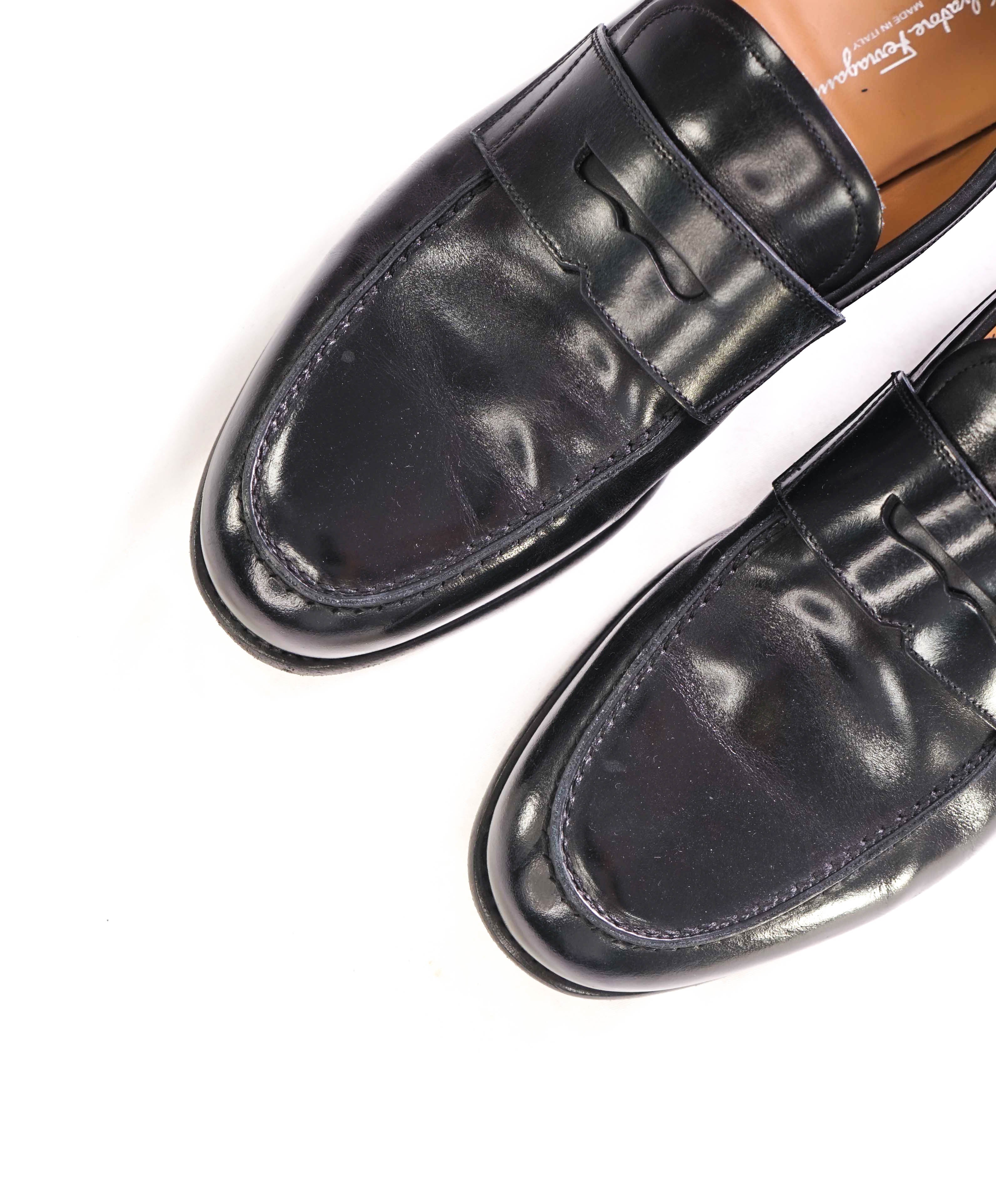 SALVATORE FERRAGAMO - "TRAMEZZA" Black Classic Penny Loafers Round Toe - 8.5 EE