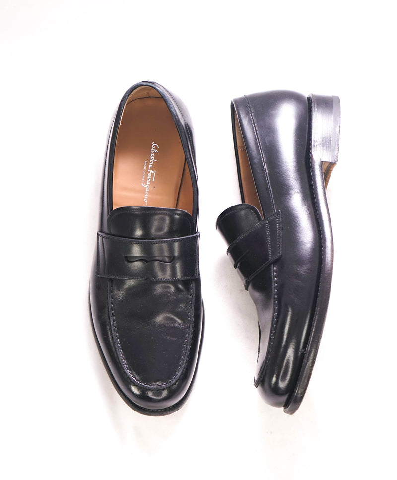 SALVATORE FERRAGAMO - "TRAMEZZA" Black Classic Penny Loafers Round Toe - 8.5 EE