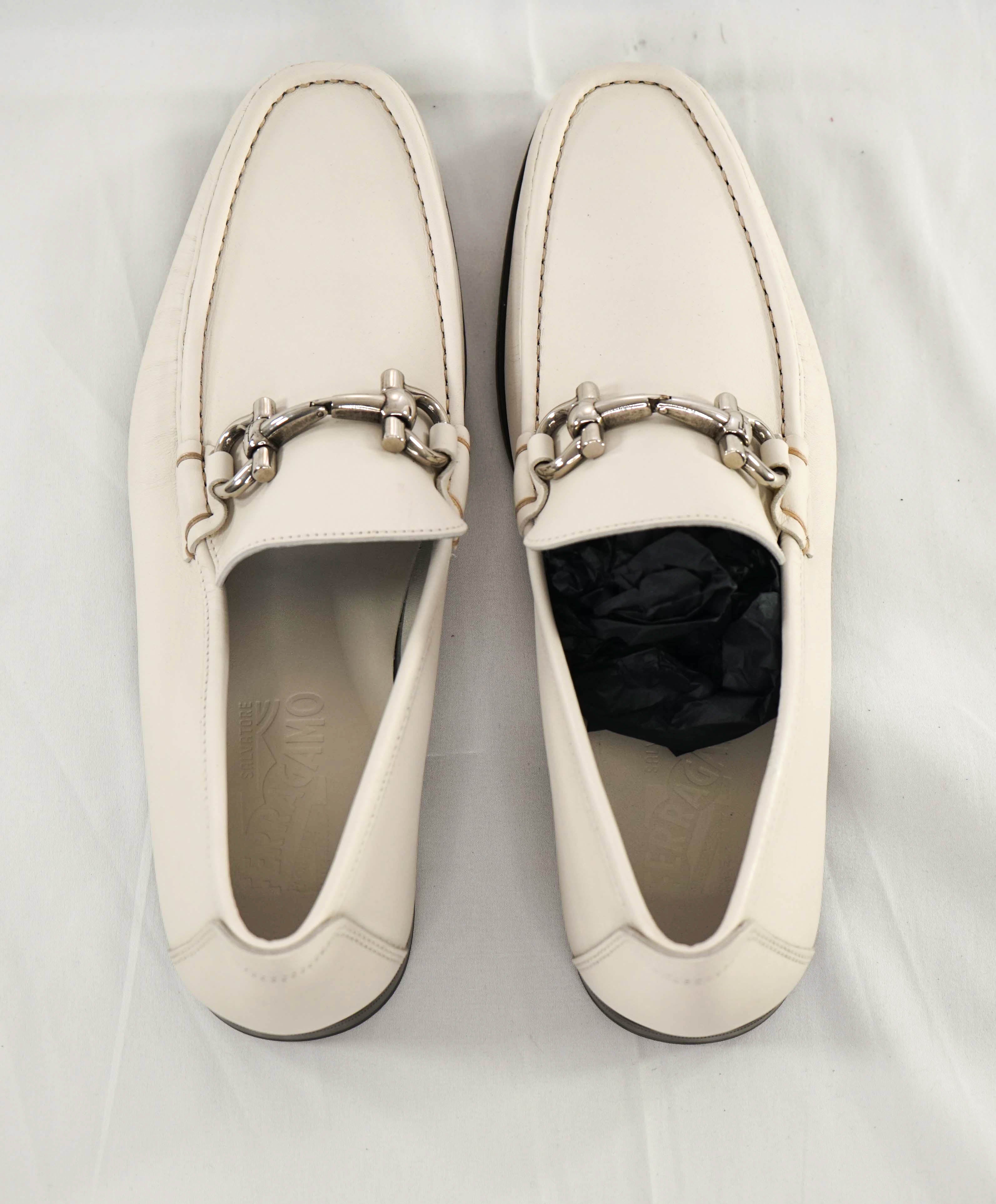 $700 SALVATORE FERRAGAMO - "GIORDANO" Ivory/White Leather Loafer- 10 D