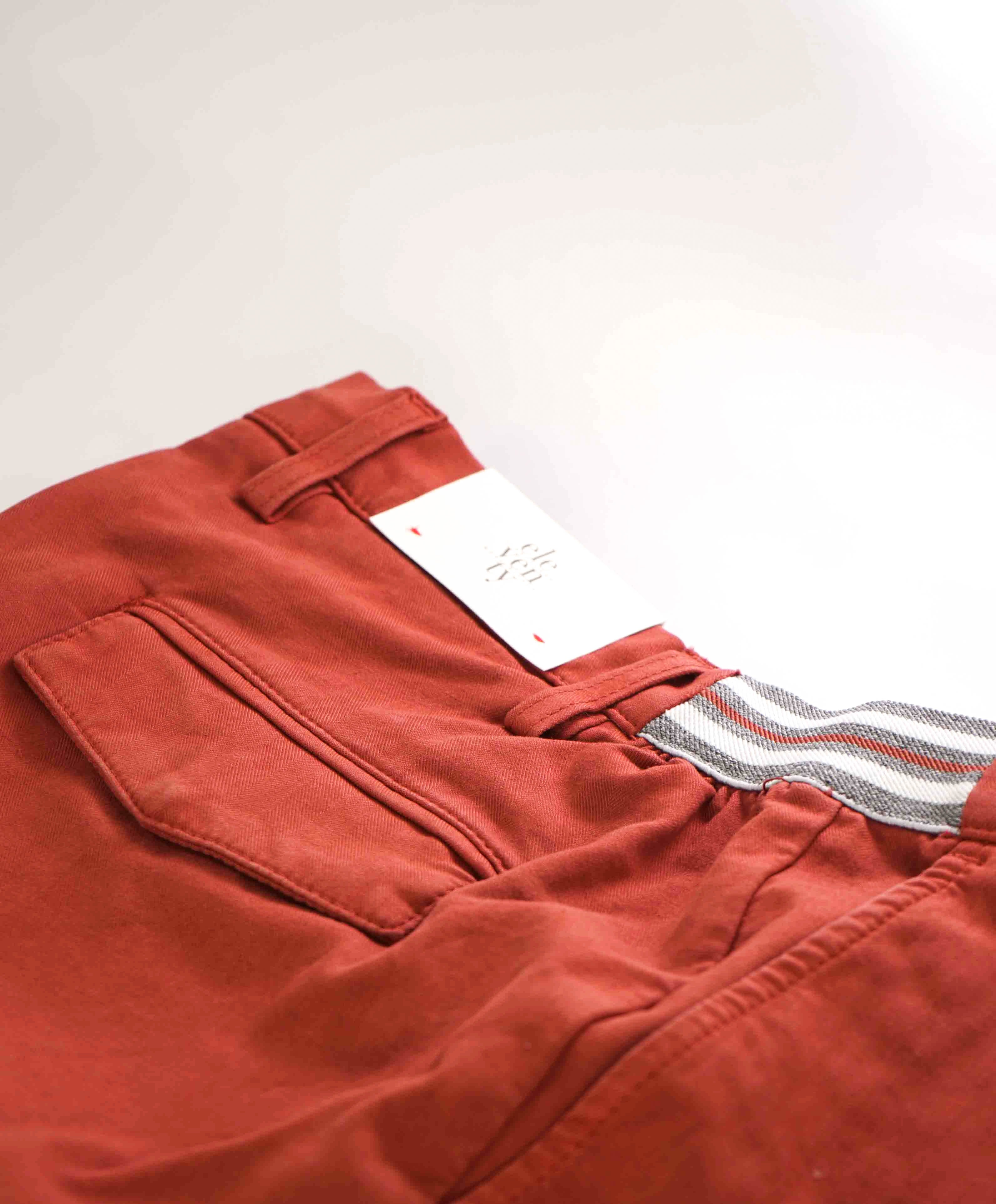 $295 ELEVENTY - COTTON BERMUDA Ochre Red Straight Chino Shorts Pants  - 36W