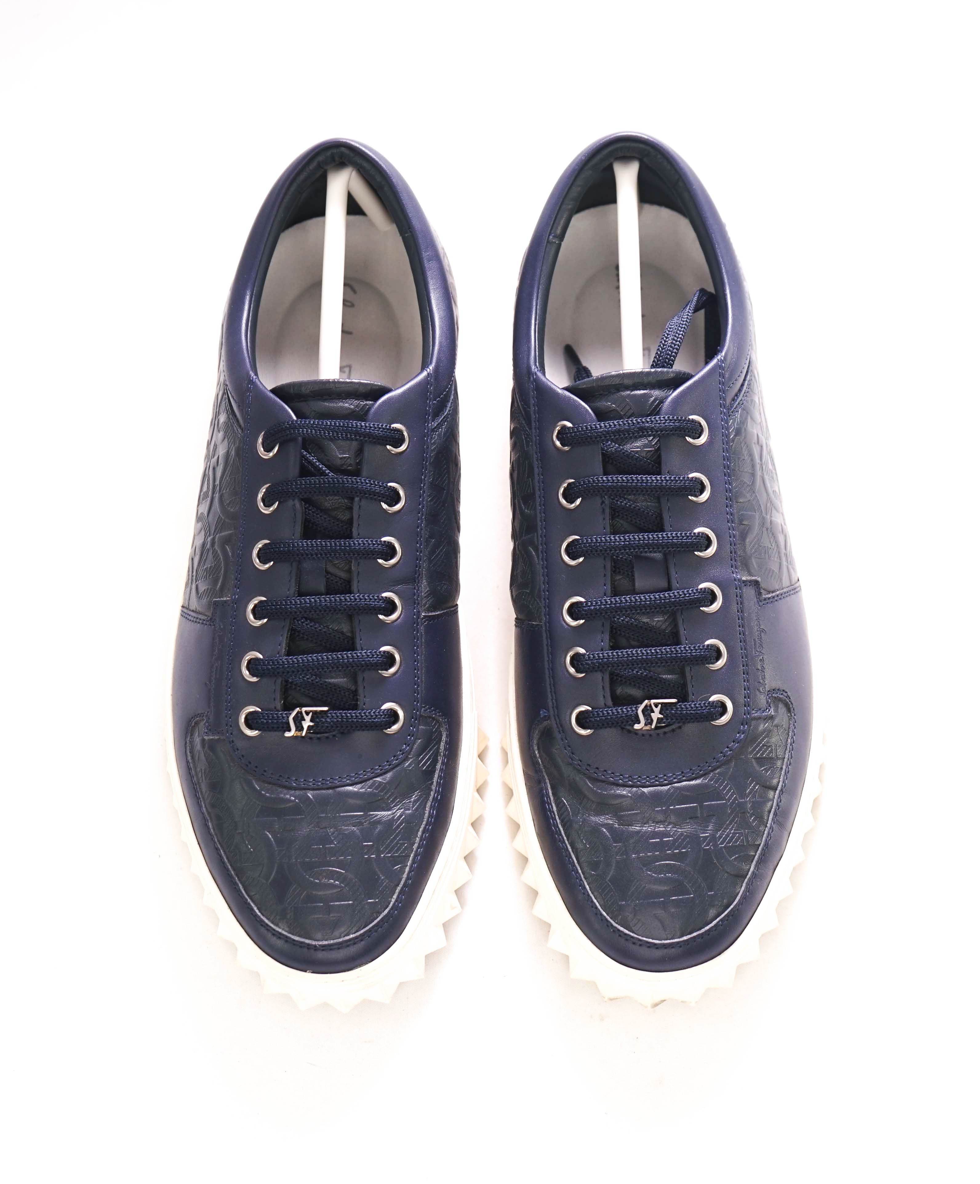 $750 SALVATORE FERRAGAMO - *SCUBY 2* Navy Embossed Gancini Sneaker - 7 M US