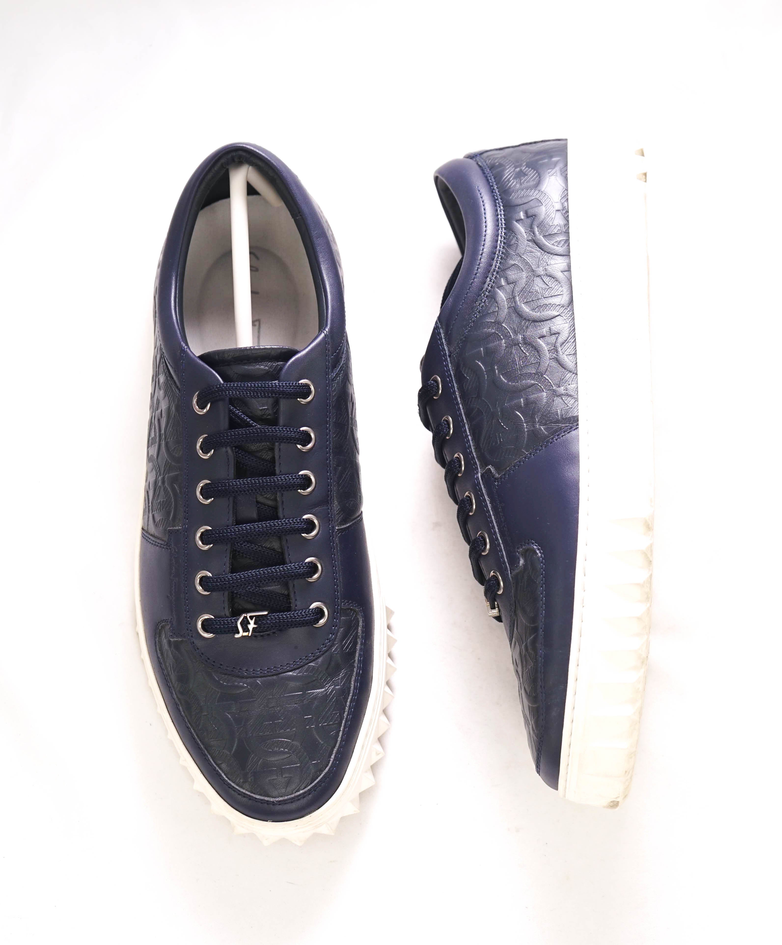 $750 SALVATORE FERRAGAMO - *SCUBY 2* Navy Embossed Gancini Sneaker - 7 M US