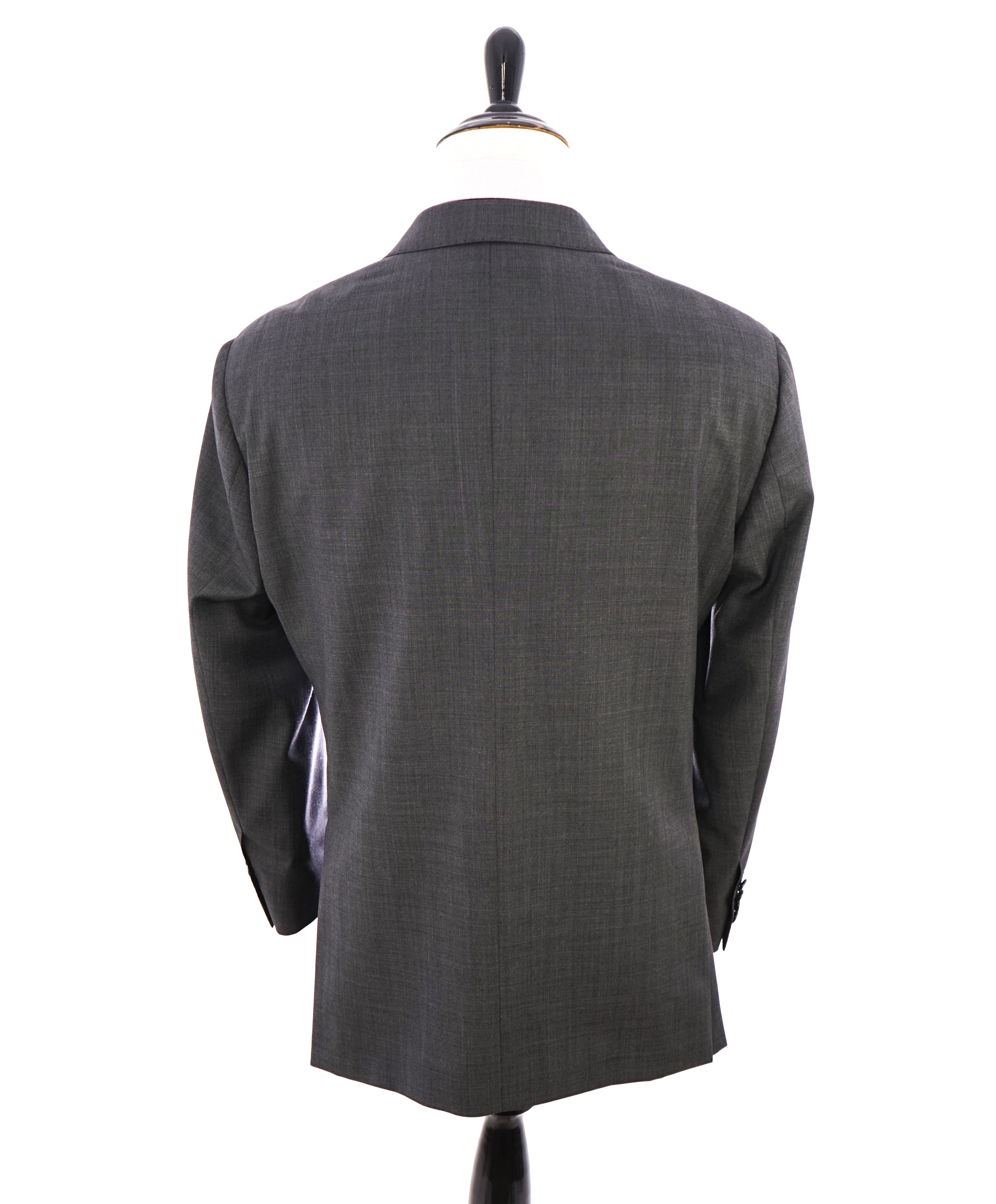 $1,298 SAKS FIFTH AVENUE - RED Contrast Details Gray Customized Suit - 48R