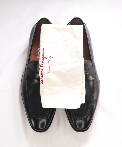 SALVATORE FERRAGAMO - "TRAMEZZA" Black Classic Penny Loafers Sleek Silhouette - 8.5 EE