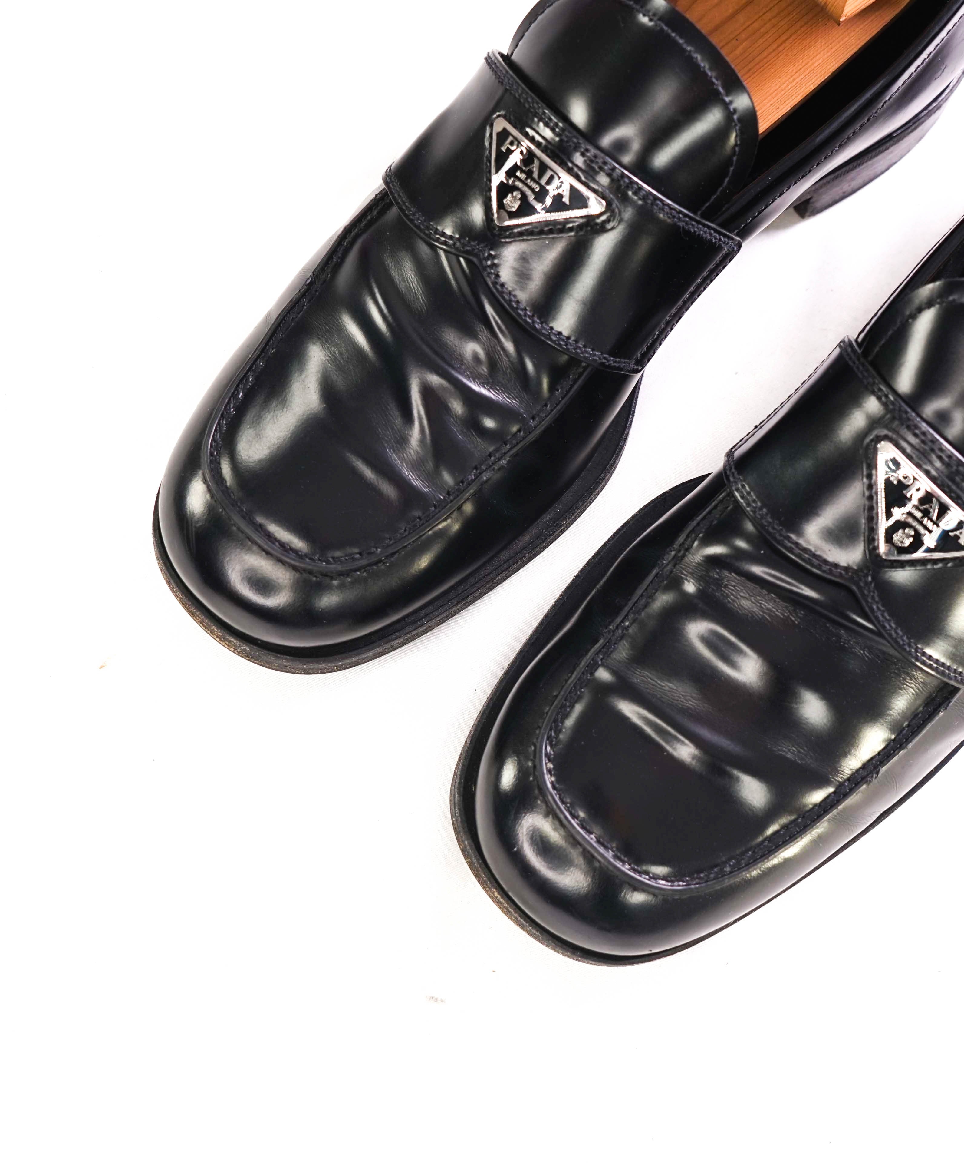 $1,150 PRADA - Black Leather LOGO Plaque Square Toe Loafers W Trees - 11 US (10 Prada)