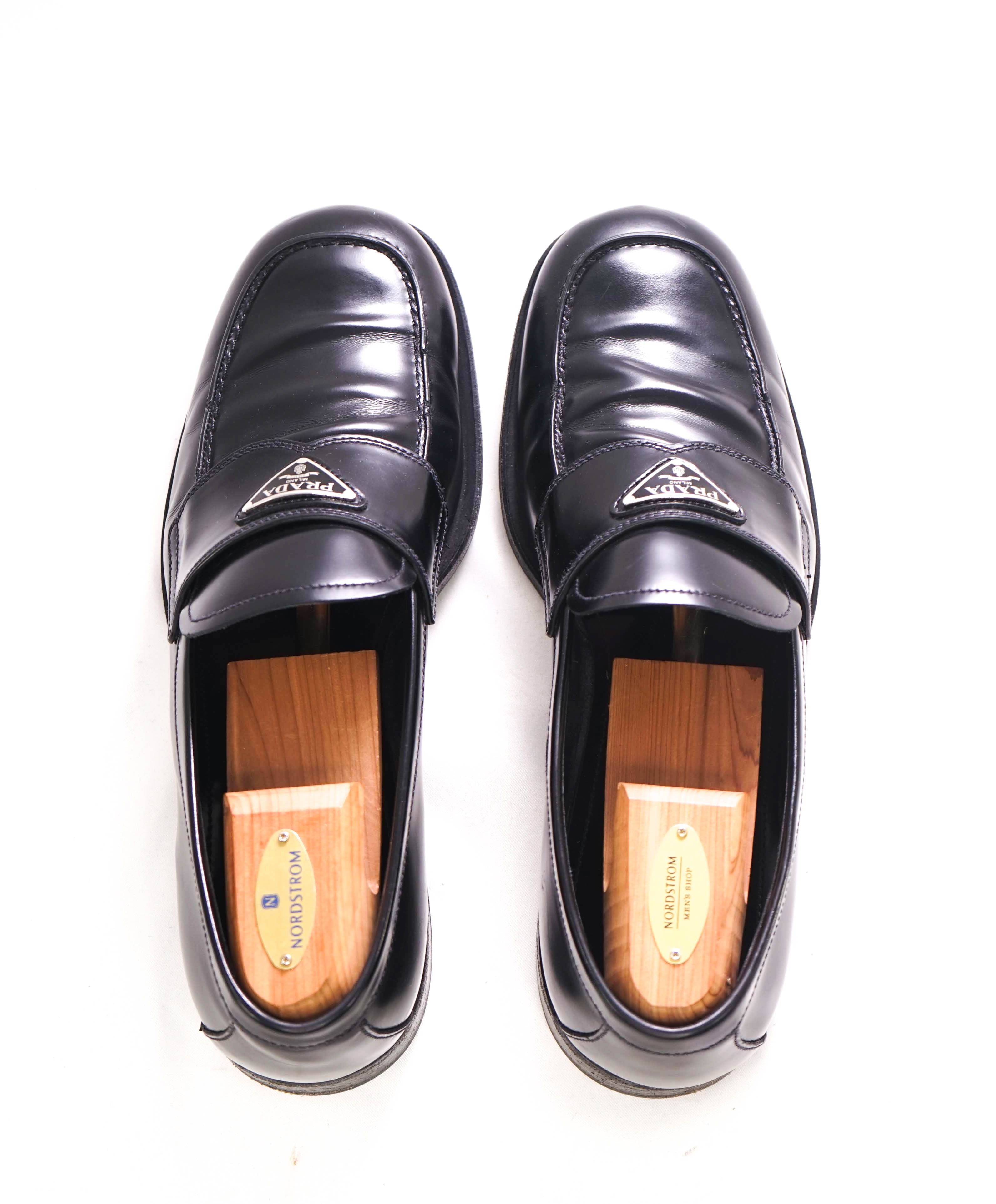 $1,150 PRADA - Black Leather LOGO Plaque Square Toe Loafers W Trees - 11 US (10 Prada)