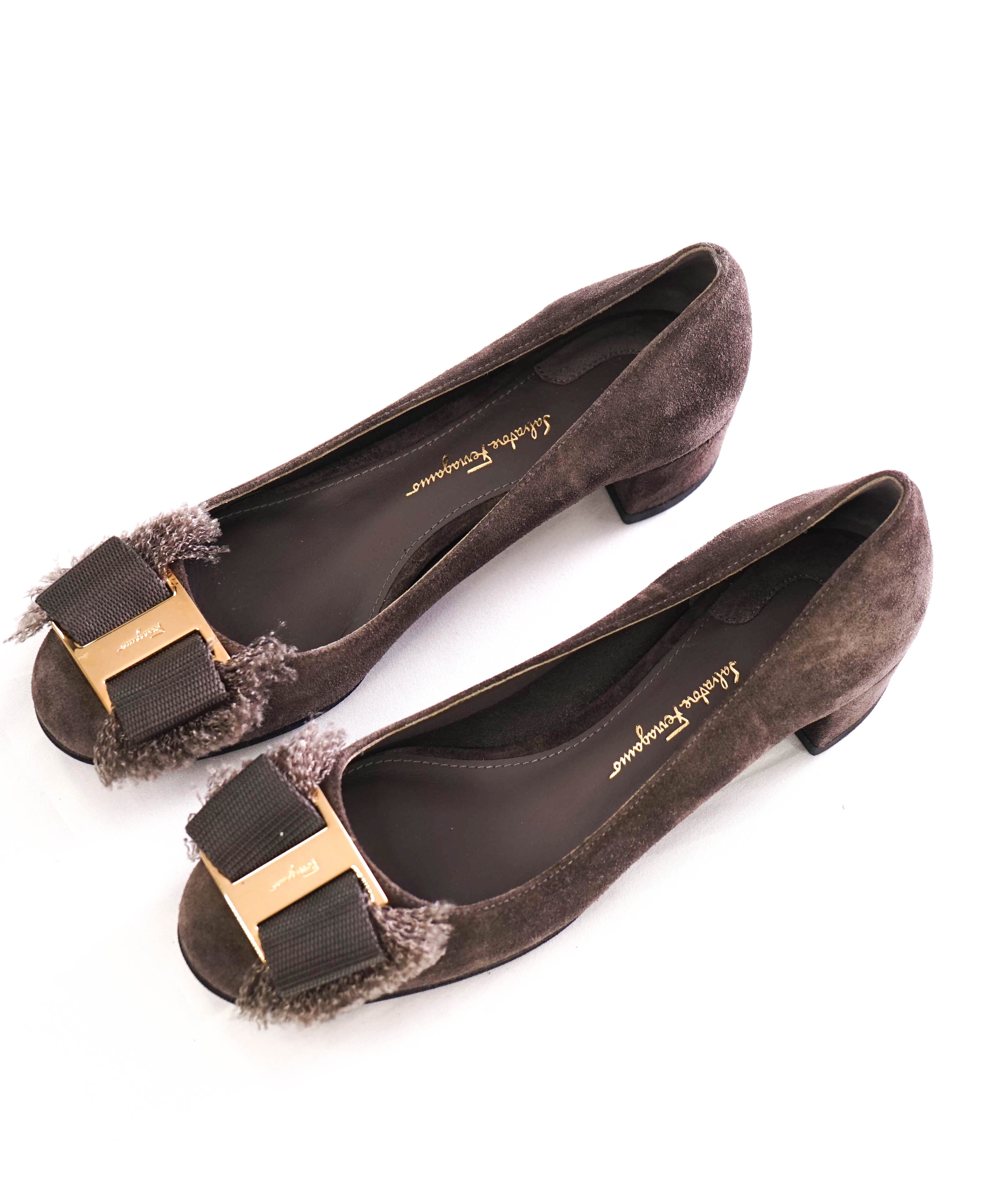 SALVATORE FERRAGAMO - "Vara" Brown Fringe Leather Suede Block Heel - 6.5 C