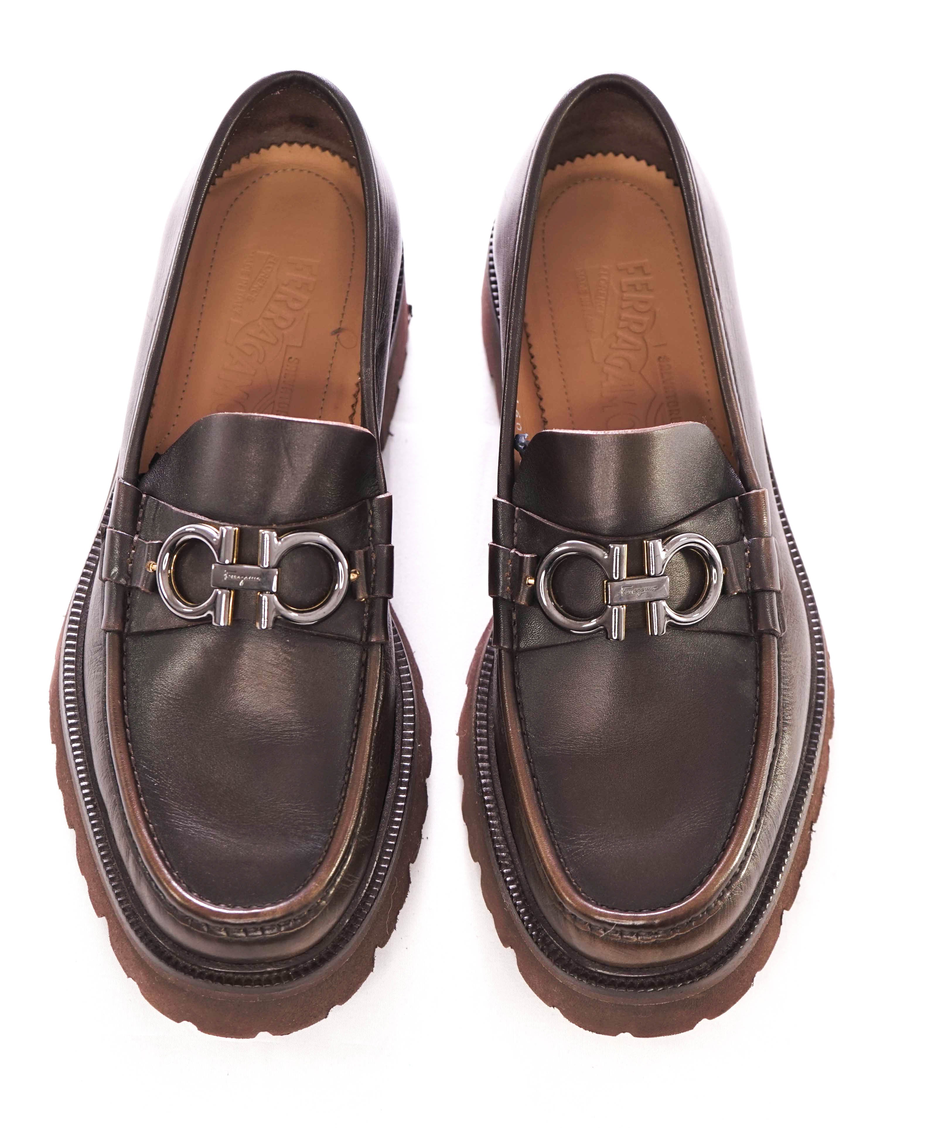 $930 SALVATORE FERRAGAMO - *BLEEKER* Brown Leather Lug Sole Loafer - 8.5 EE US