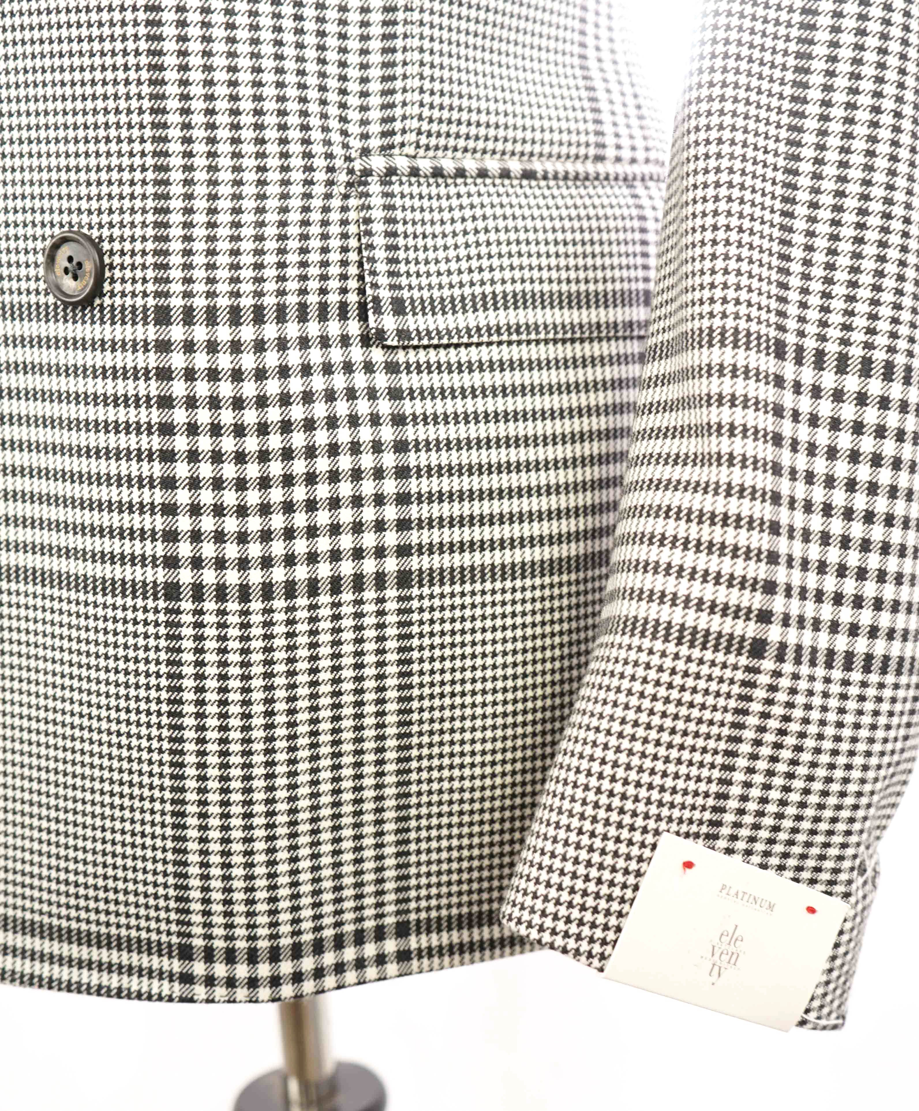 $2,645 ELEVENTY - "PLATINUM LABEL" Bold Prince Of Wales Check Blazer - 40 (50 EU)