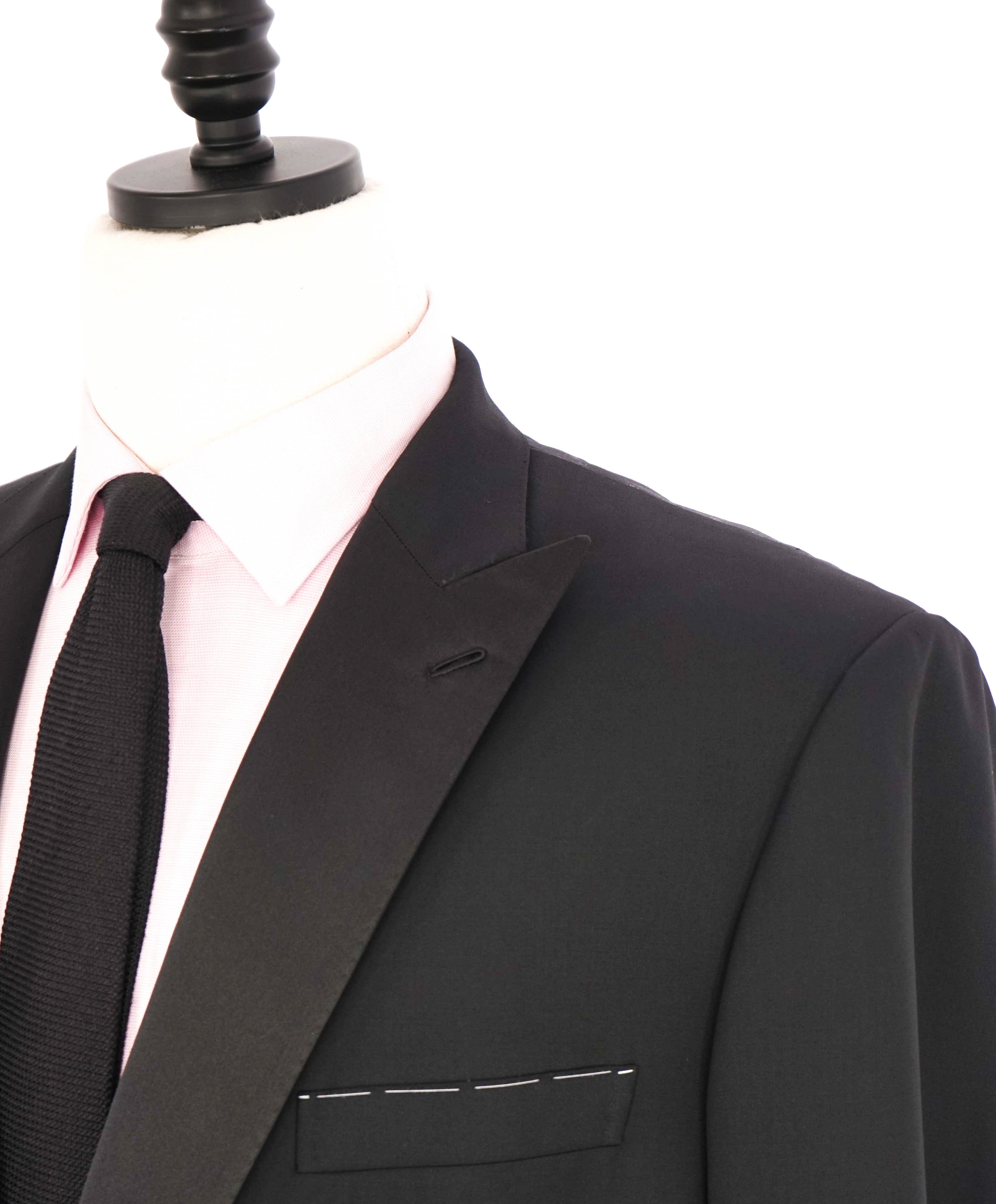 $5,995 BRIONI - *CELEB FAV* Hand Made In ITALY Black Peak Tuxedo Dinner JACKET - 48L