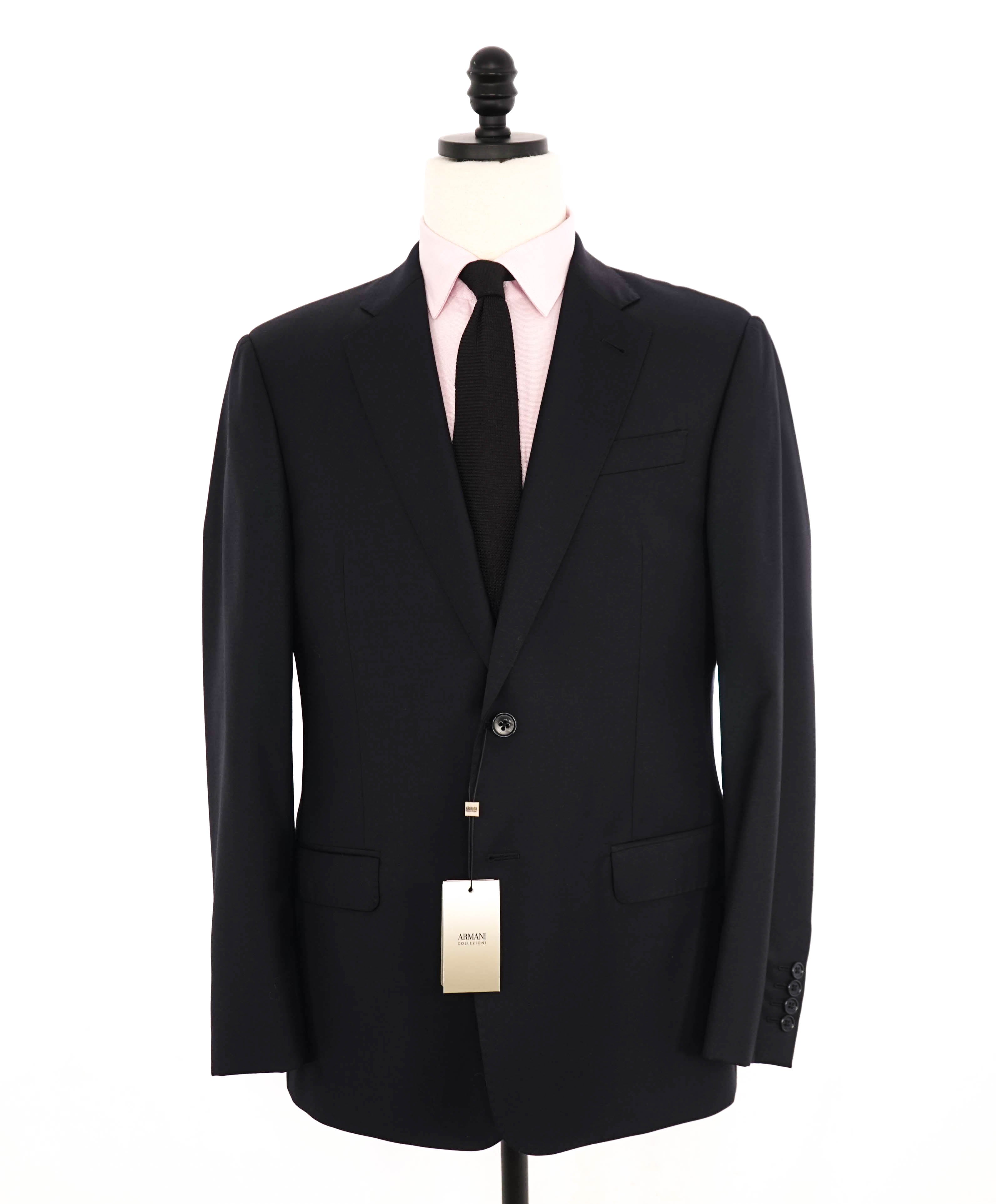 $1,895 ARMANI COLLEZIONI - "G Line" Modern Navy Notch Lapel Suit - 40R