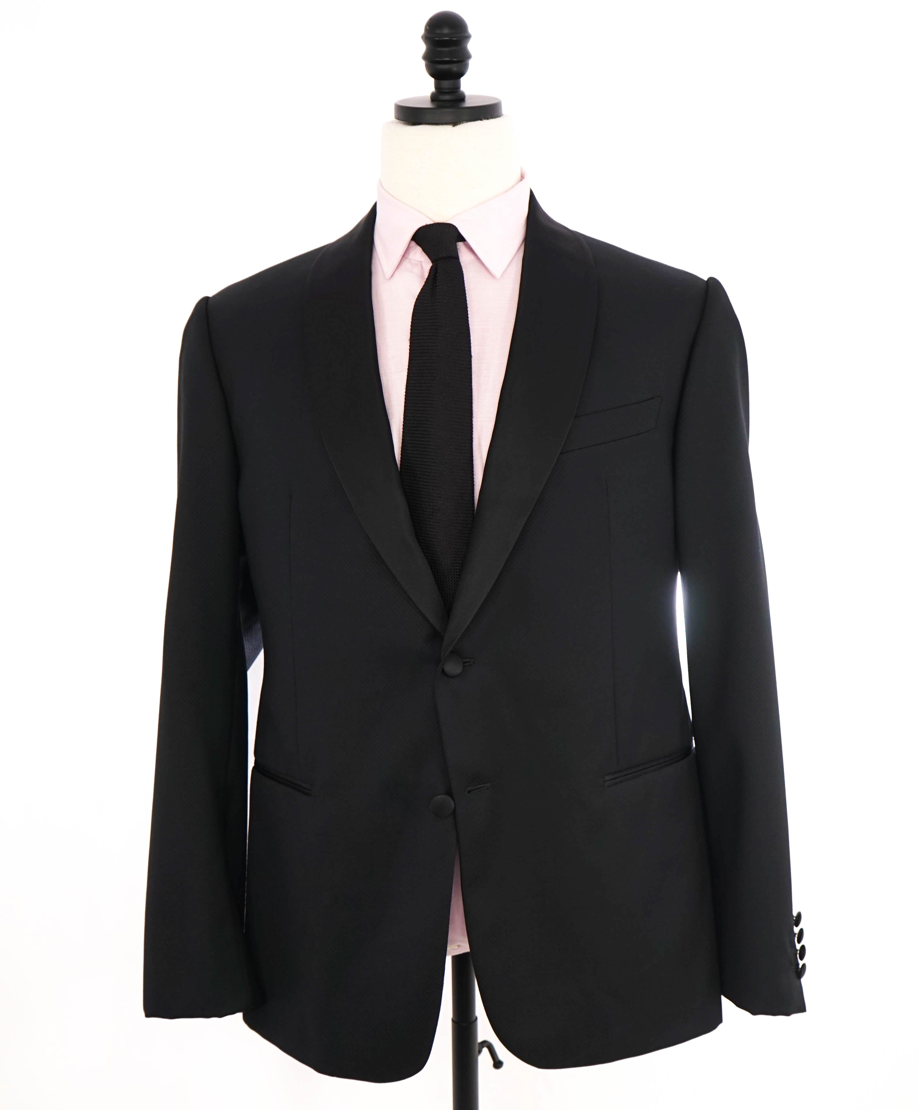 $2,295 ARMANI COLLEZIONI - “M LINE” Textured  SHAWL COLLAR Tuxedo Suit - 46R