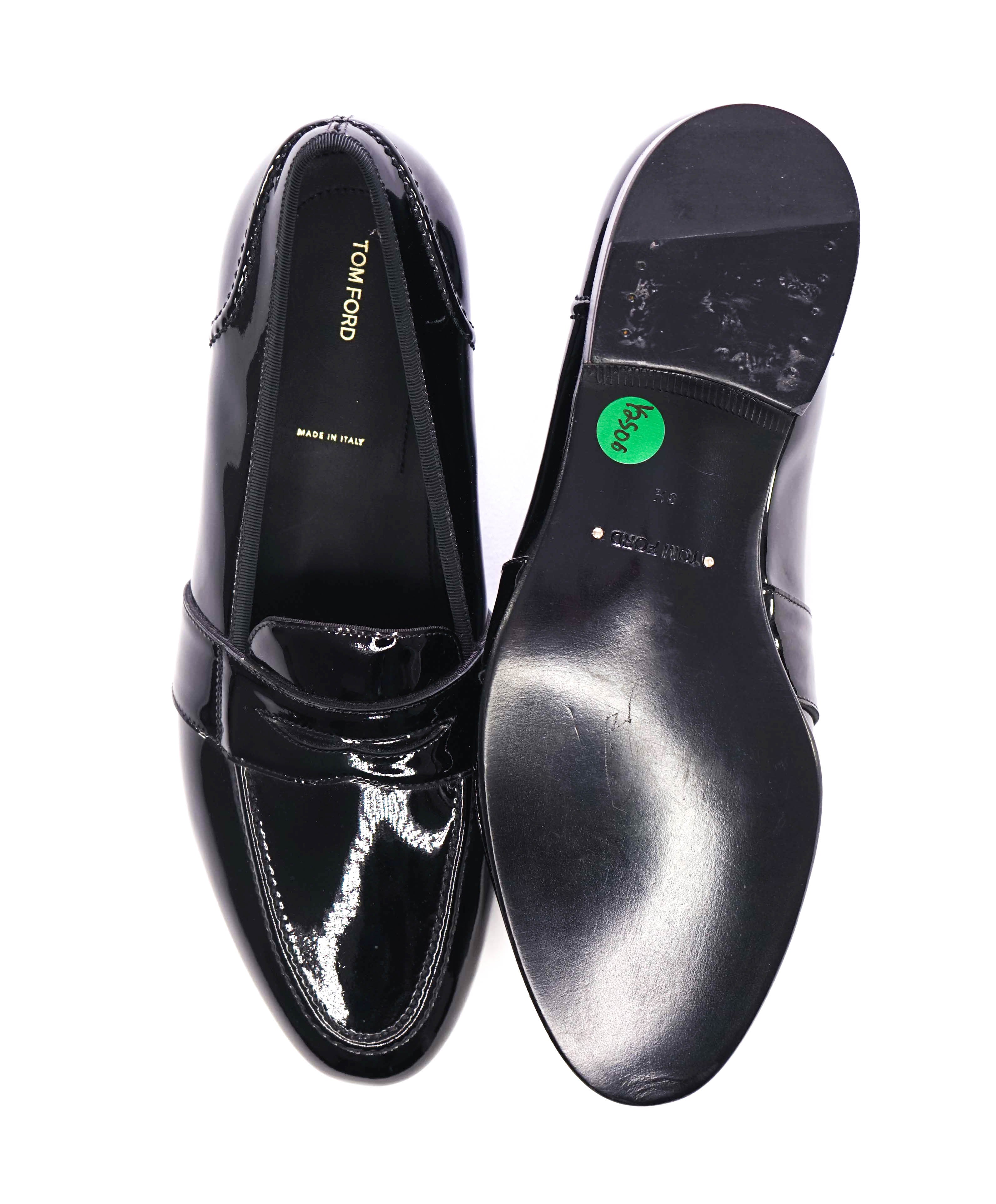 $1,790 TOM FORD - Black PATENT LEATHER Tuxedo Dress Loafers - 9 US (8.5 Tom Ford)