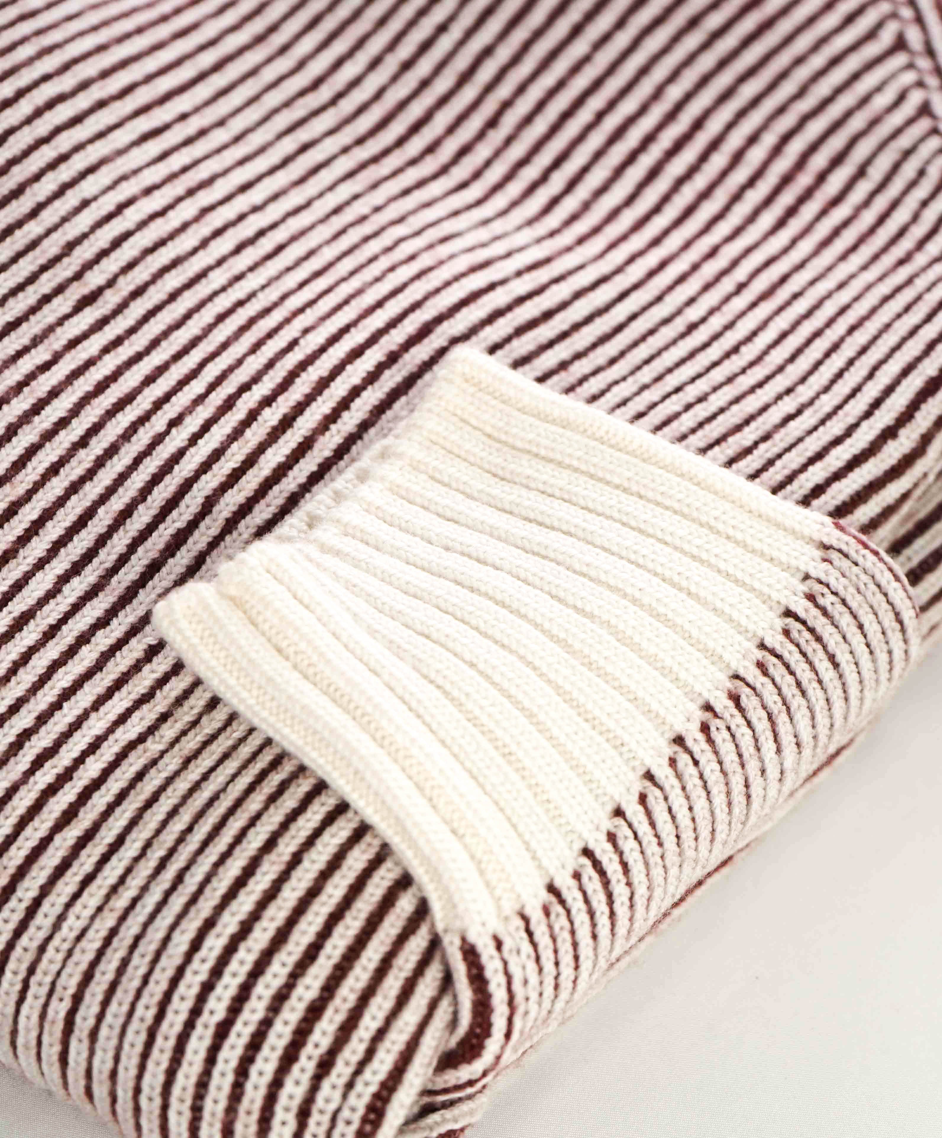 $745 ELEVENTY - Ivory & Burgundy Ribbed *PLATINUM* Wool Turtleneck Sweater - M