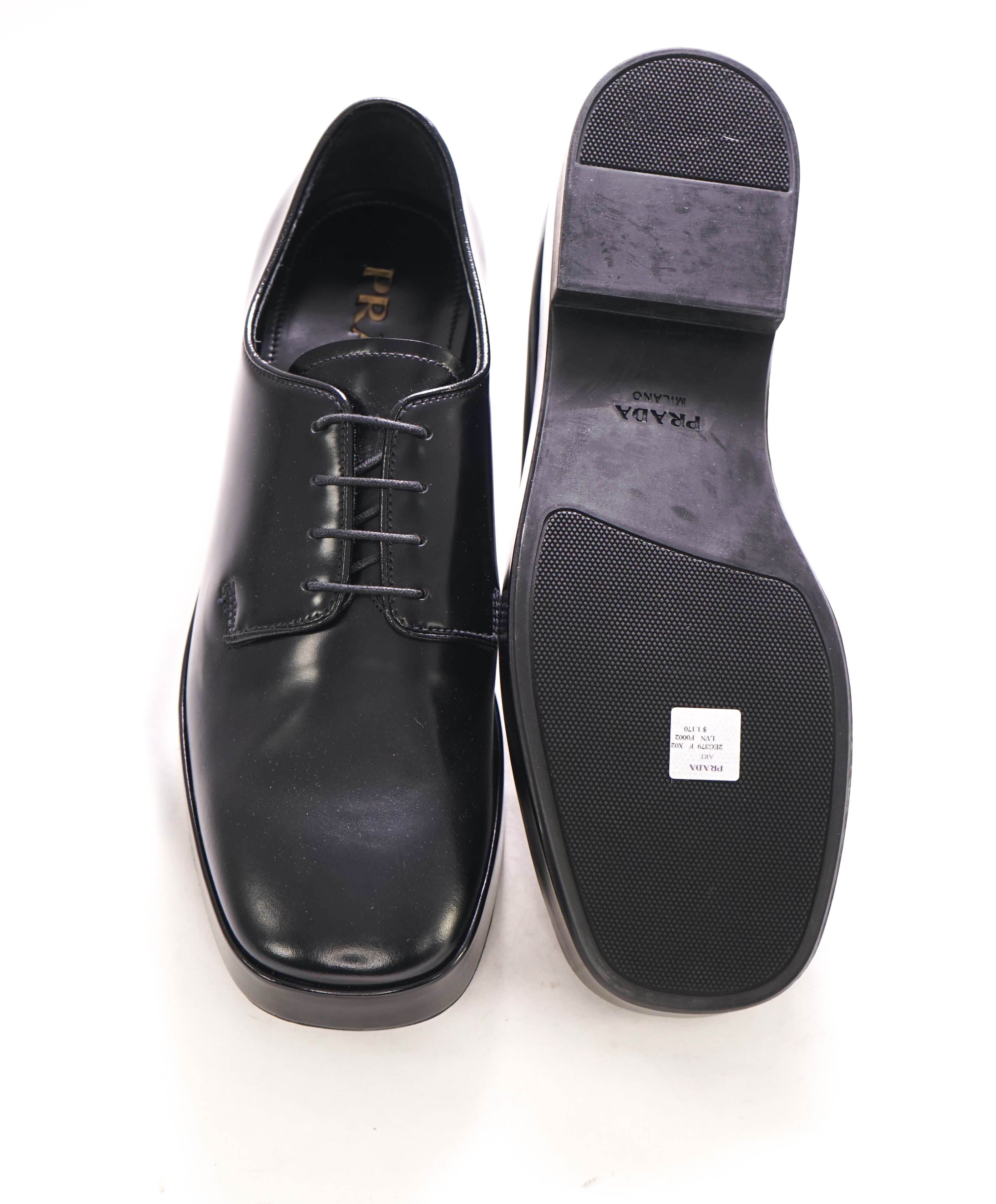 $1,170 PRADA - Black Brushed Leather PLATFORM Oxfords - 9 US (8 Prada)