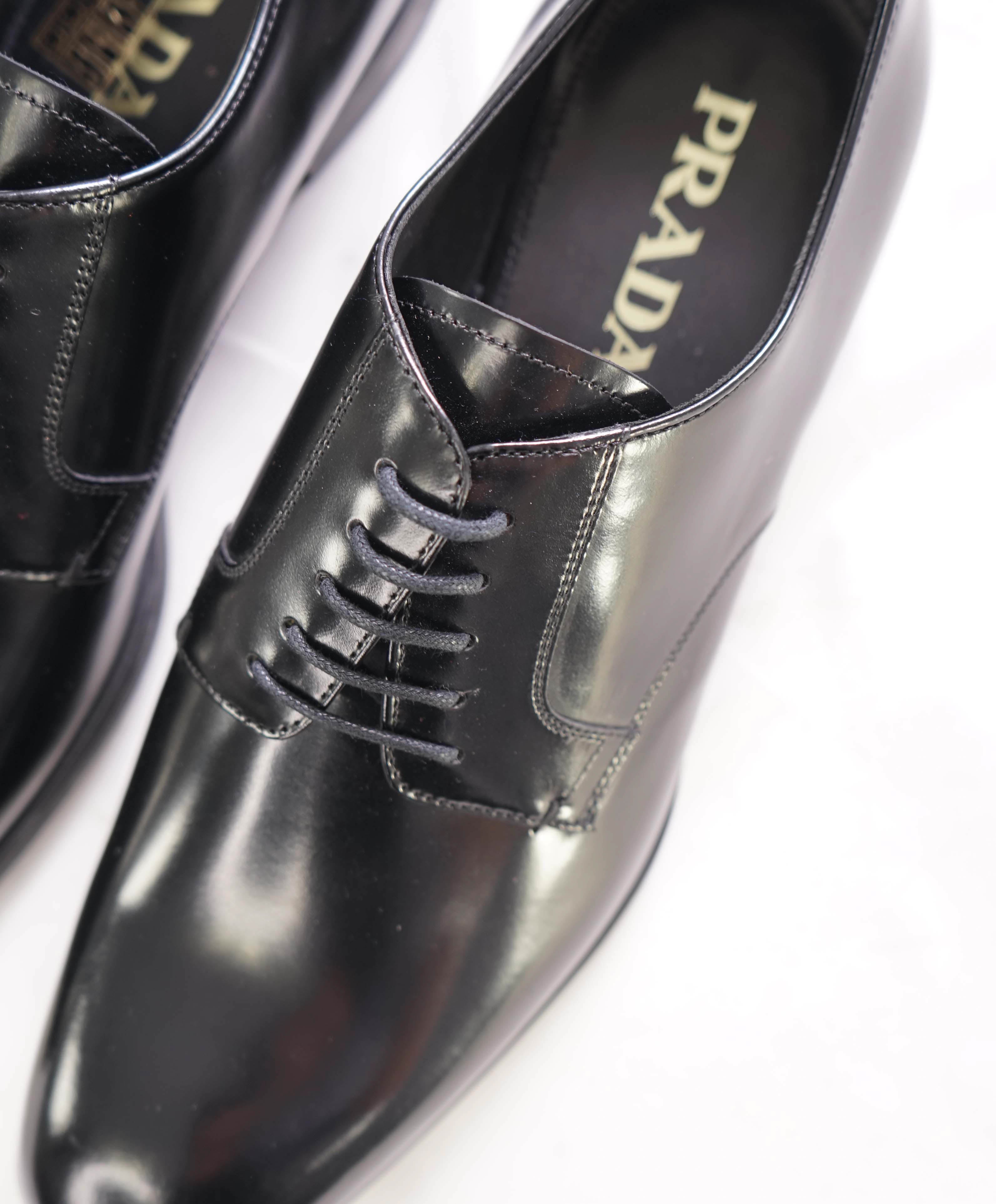 $950 PRADA - Black Brushed Leather Oxfords Derby - 8 US (7 Prada)