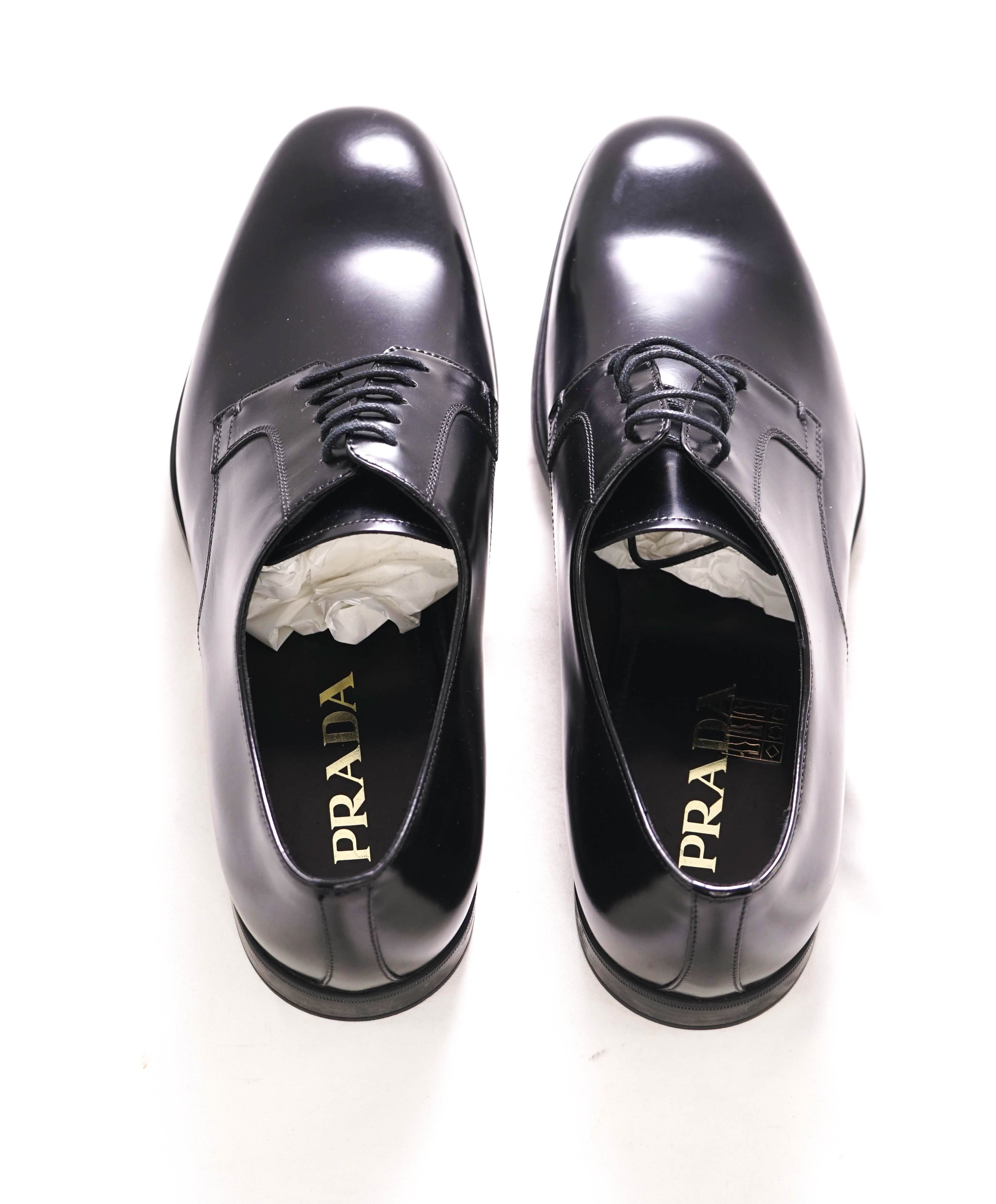 $950 PRADA - Black Brushed Leather Oxfords Derby - 8 US (7 Prada)