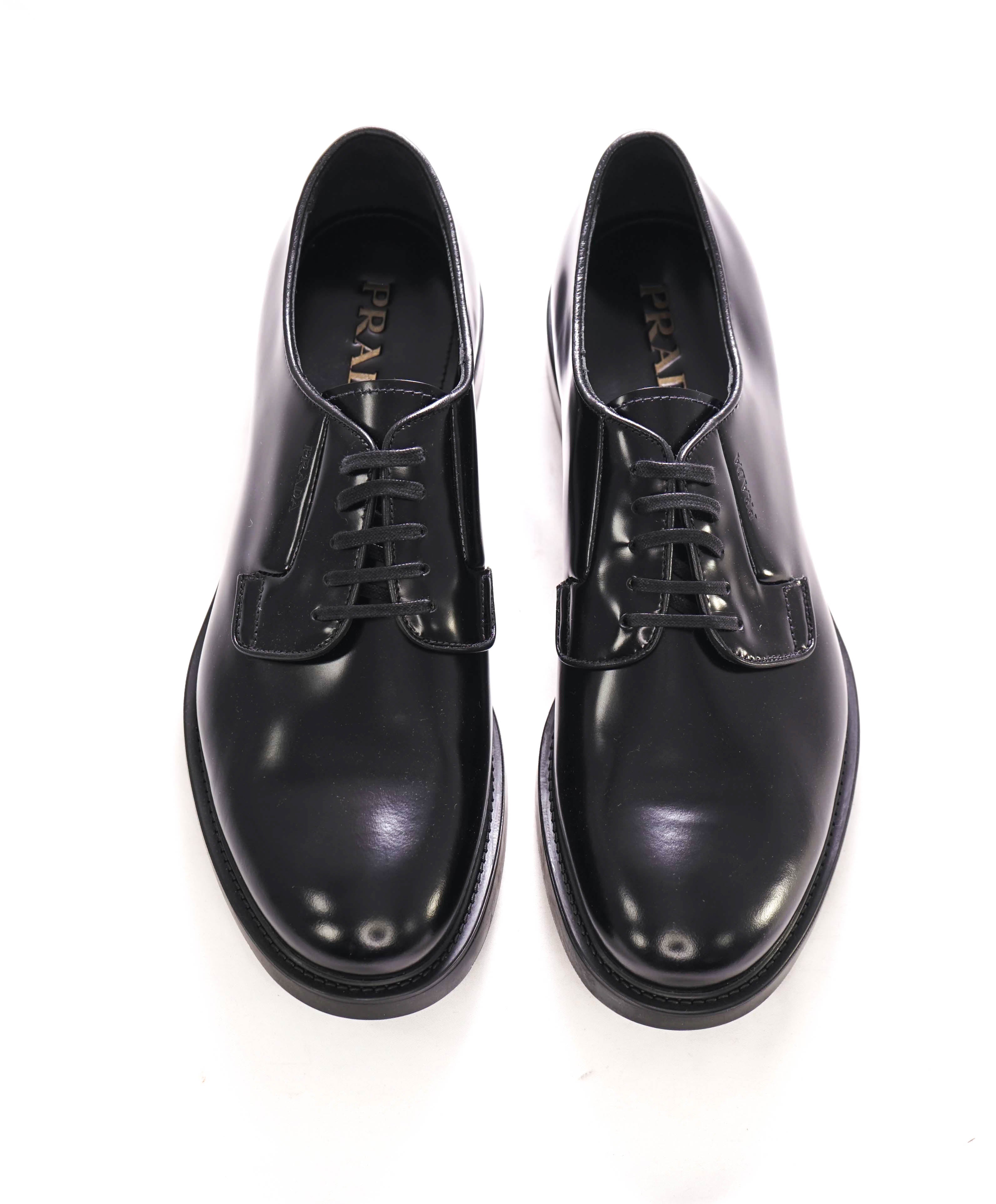 $1,150 PRADA - Black Brushed Polished Leather Derby Lace-Ups - 10 US (9 Prada)