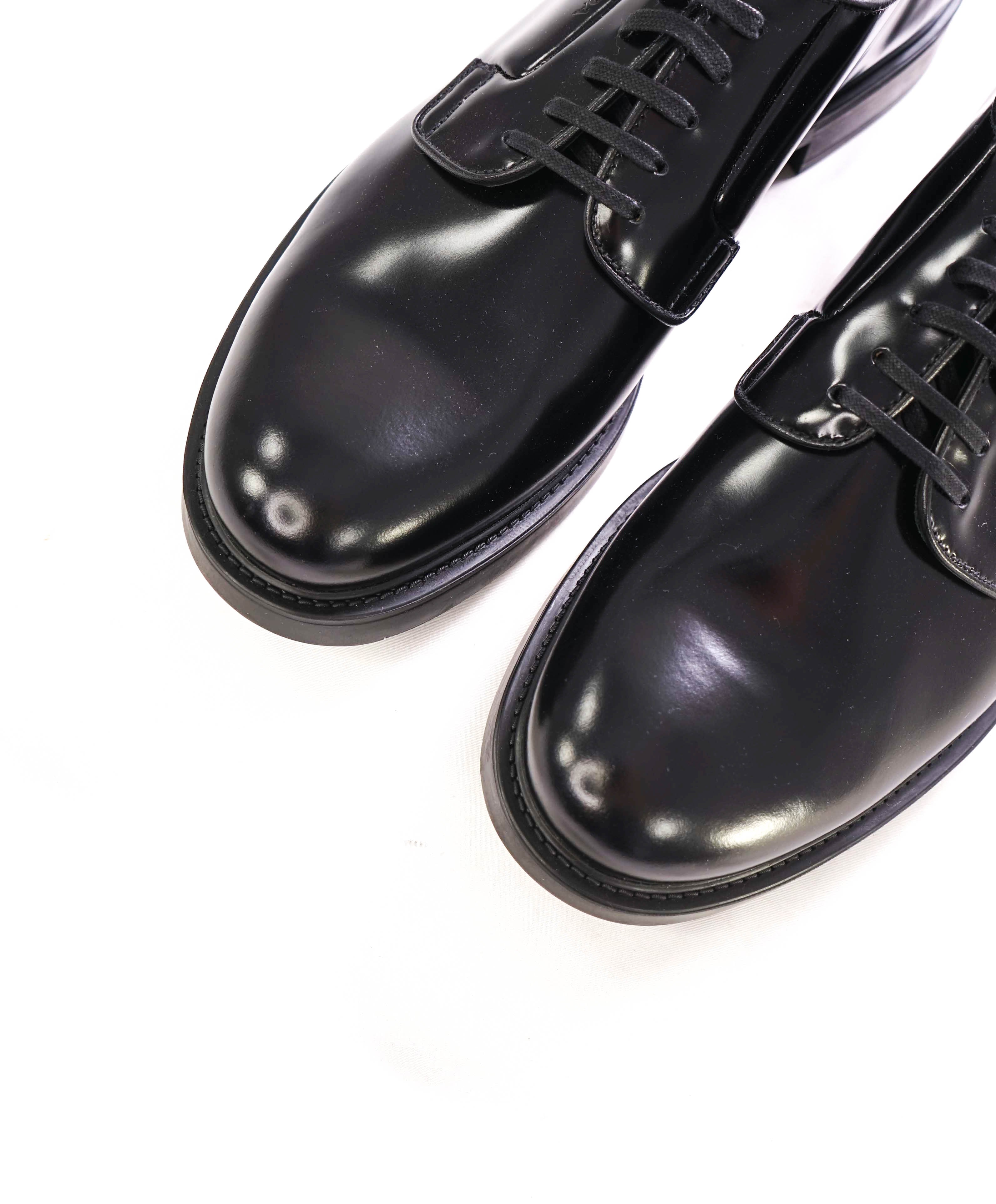 $1,150 PRADA - Black Brushed Polished Leather Derby Lace-Ups - 10 US (9 Prada)