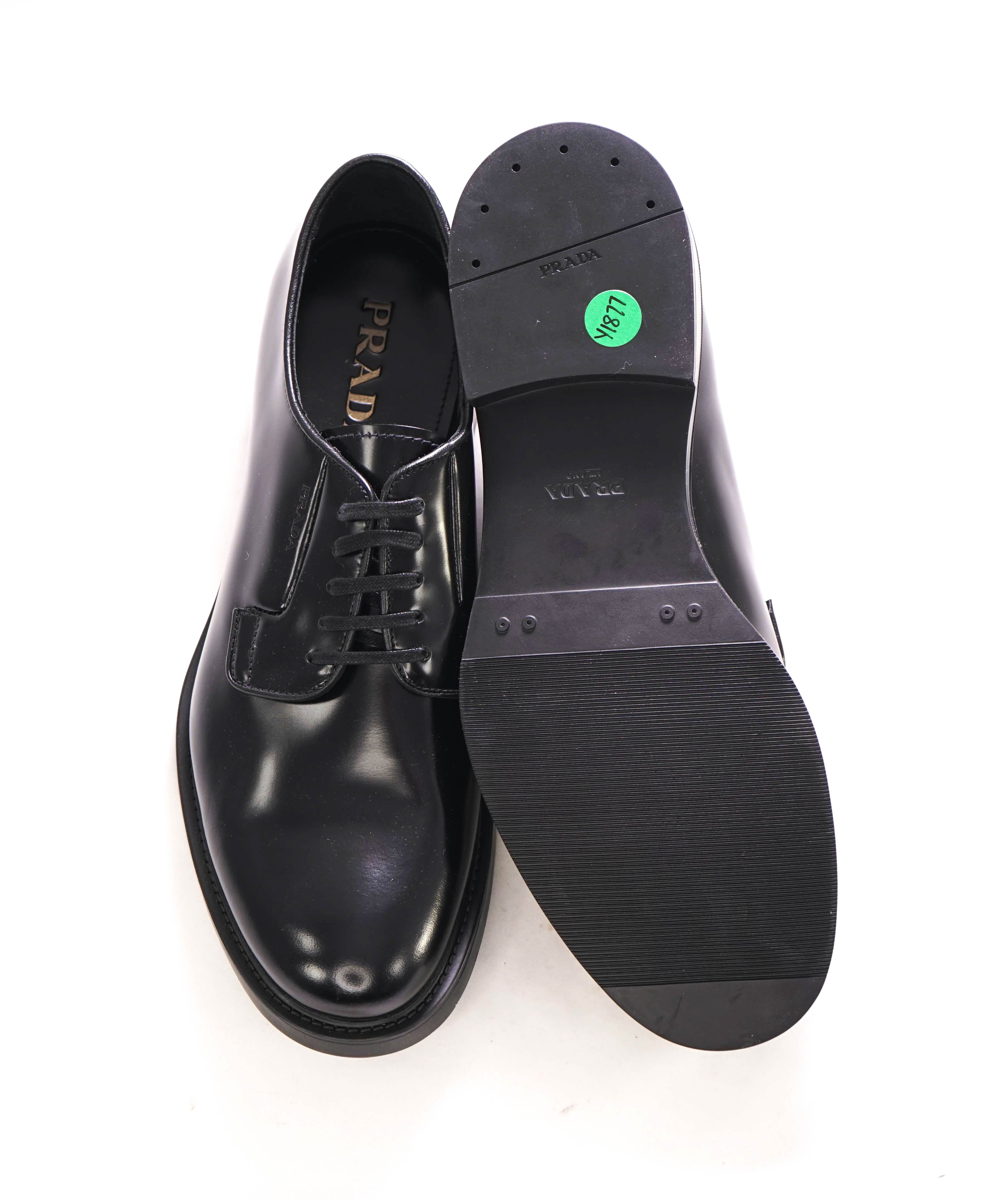 $1,150 PRADA - Black Brushed Polished Leather Derby Lace-Ups - 10 US (9 Prada)