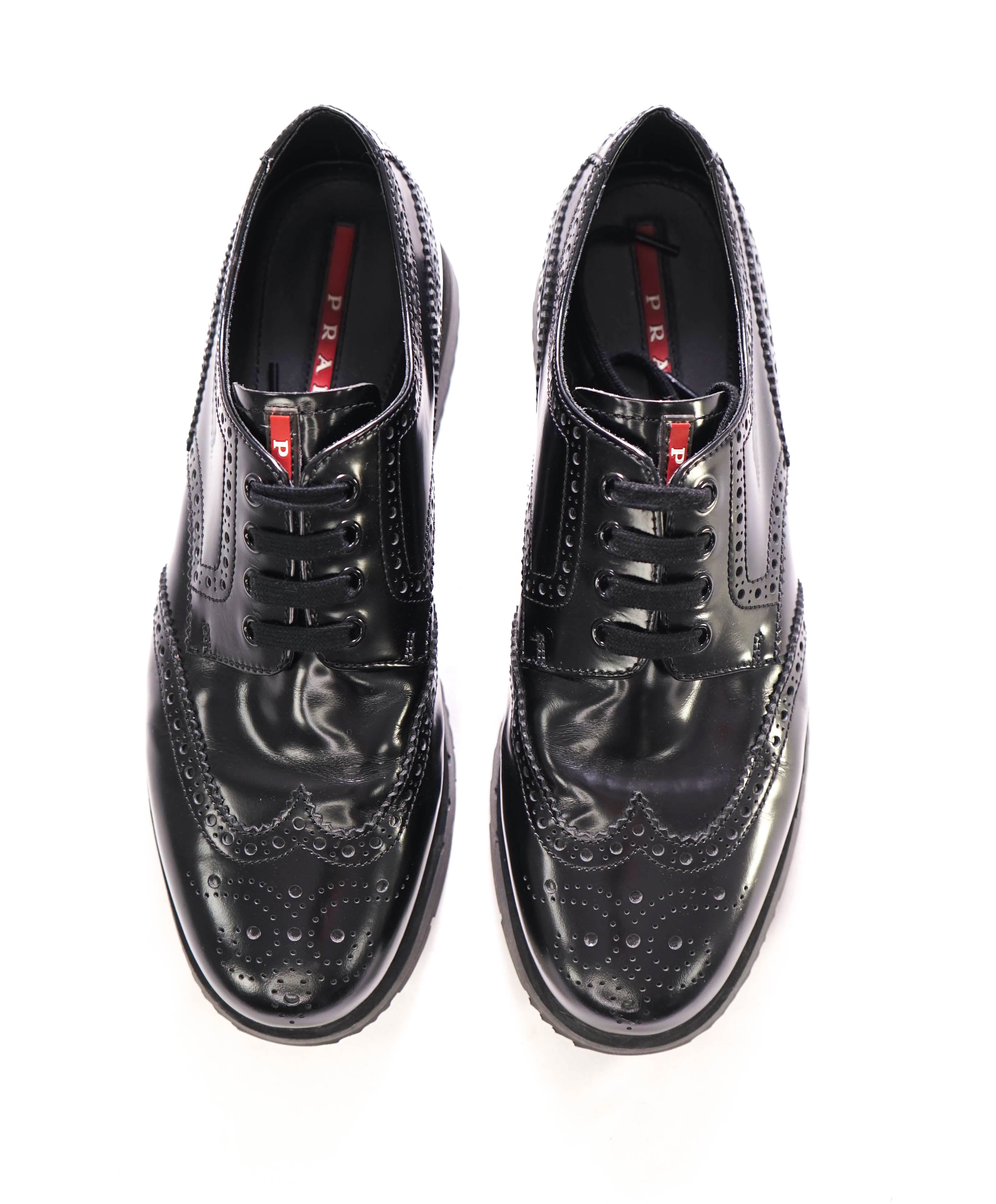 $950 PRADA - Black Wingtip Sneaker Oxfords With Removable Kilt Feature - 9.5 US (8.5 Prada)