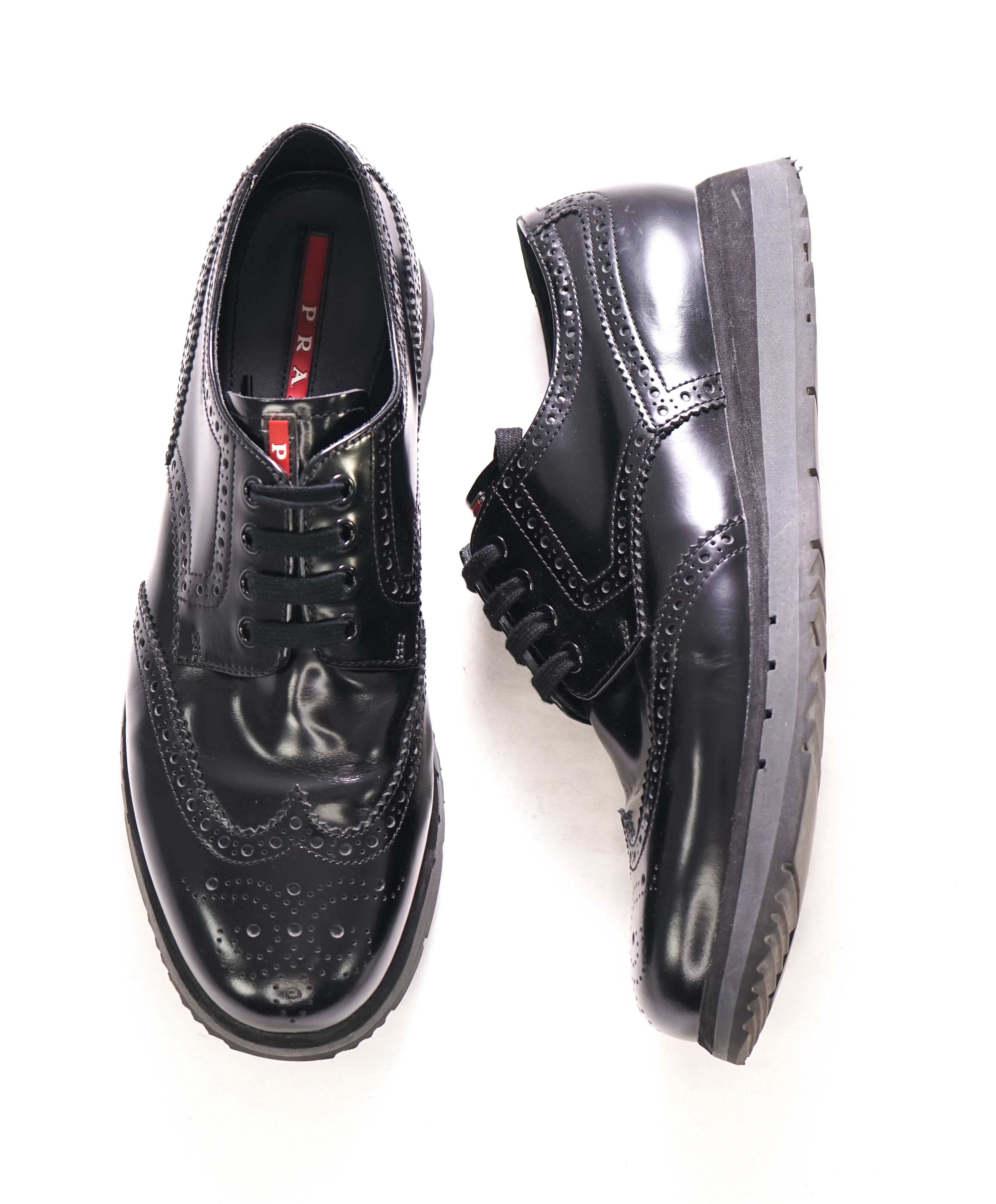 $950 PRADA - Black Wingtip Sneaker Oxfords With Removable Kilt Feature - 9.5 US (8.5 Prada)