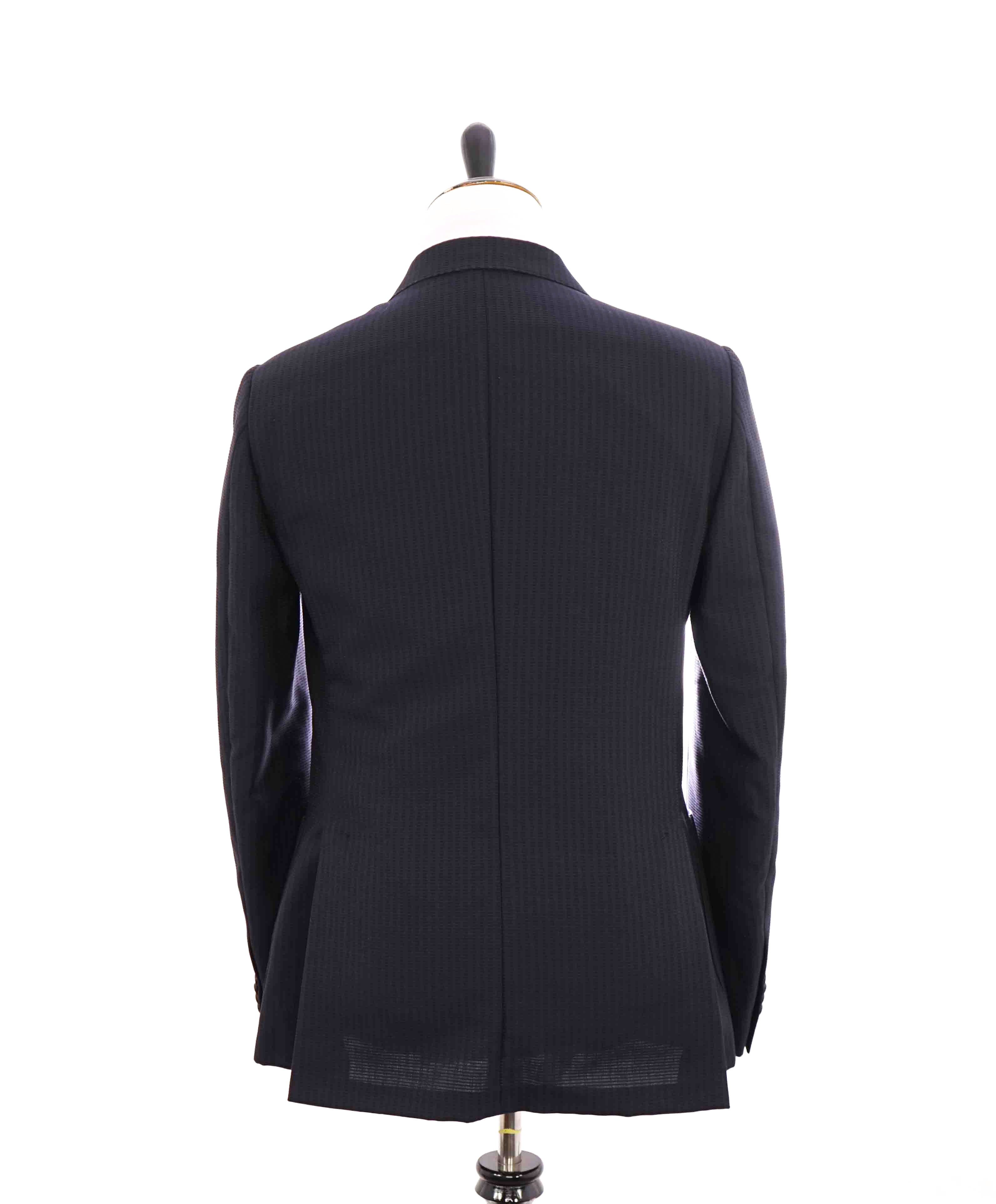 $1,095 Z ZEGNA - *WOOL/COTTON* Perforated  Light Summer Blazer - 40L