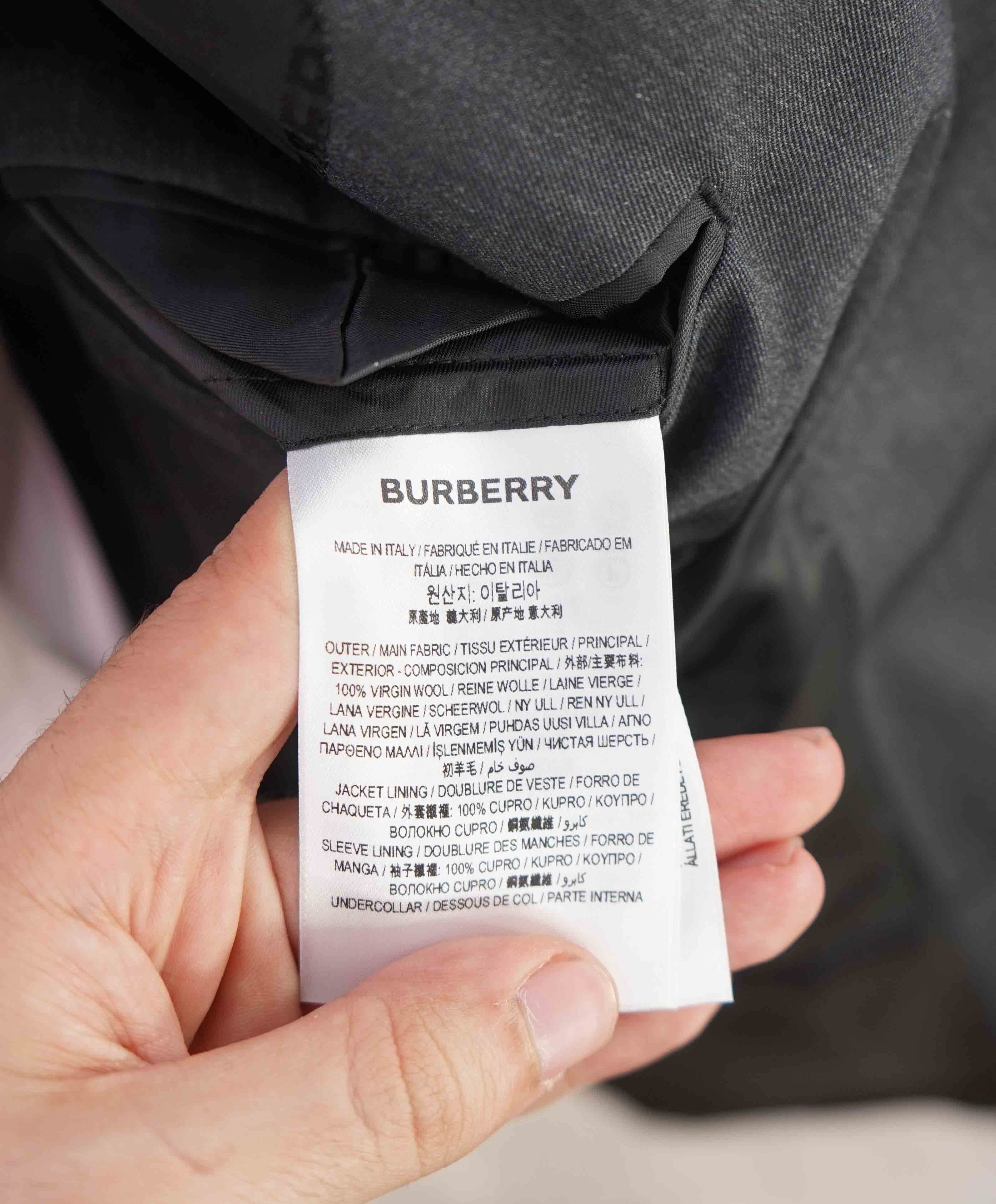 $2,050 BURBERRY - COLOR BLOCK Logo Gray/Black SLIM Blazer -