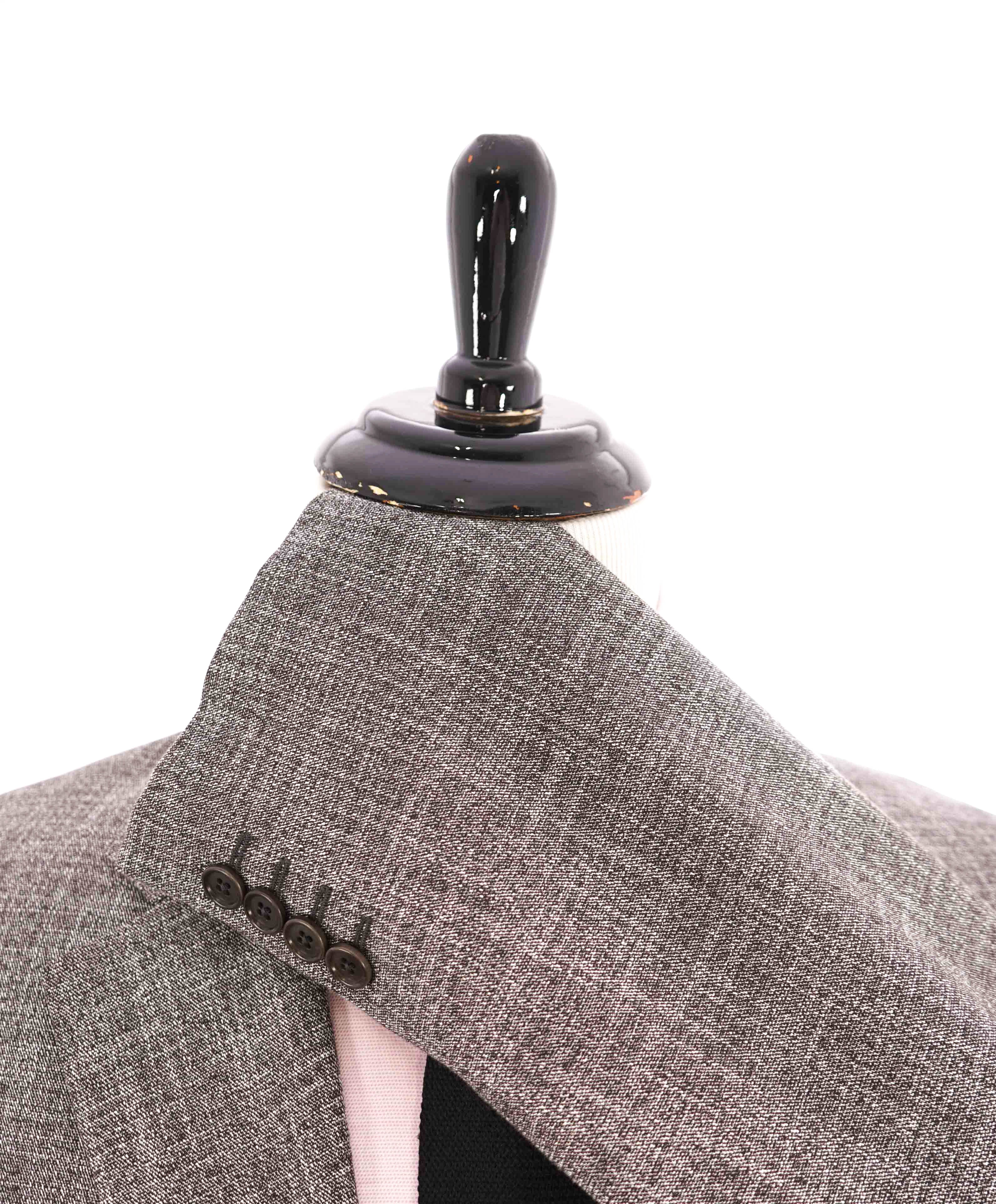 $1,495 ARMANI COLLEZIONI - Gray Sharkskin Notch Lapel Blazer - 44L