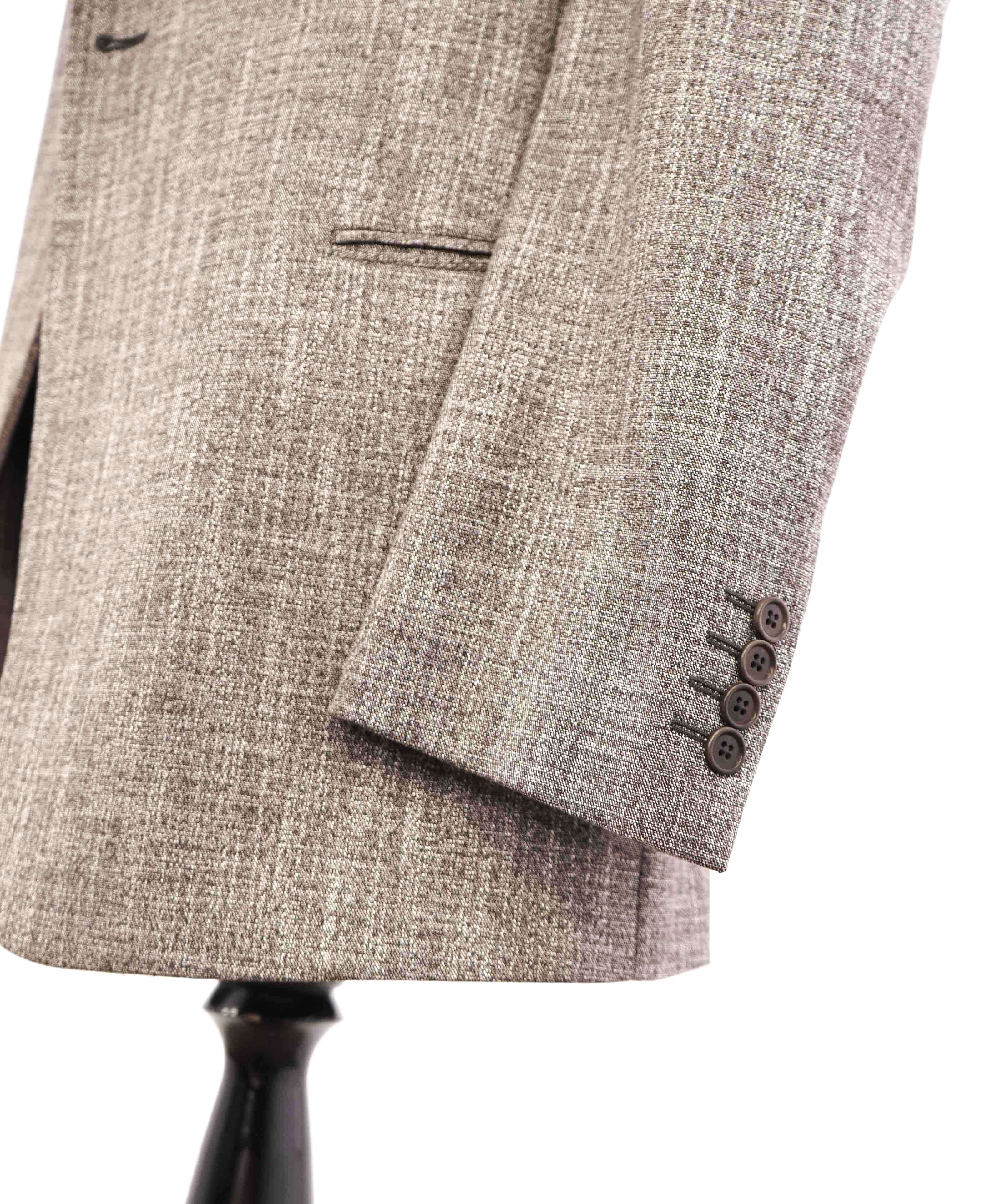 $1,495 ARMANI COLLEZIONI - Gray Sharkskin Notch Lapel Blazer - 44L