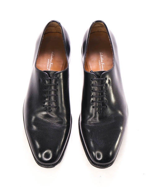 SALVATORE FERRAGAMO - "TRAMEZZA CARMELO" Black Whole Cut Oxfords - 9.5 EE