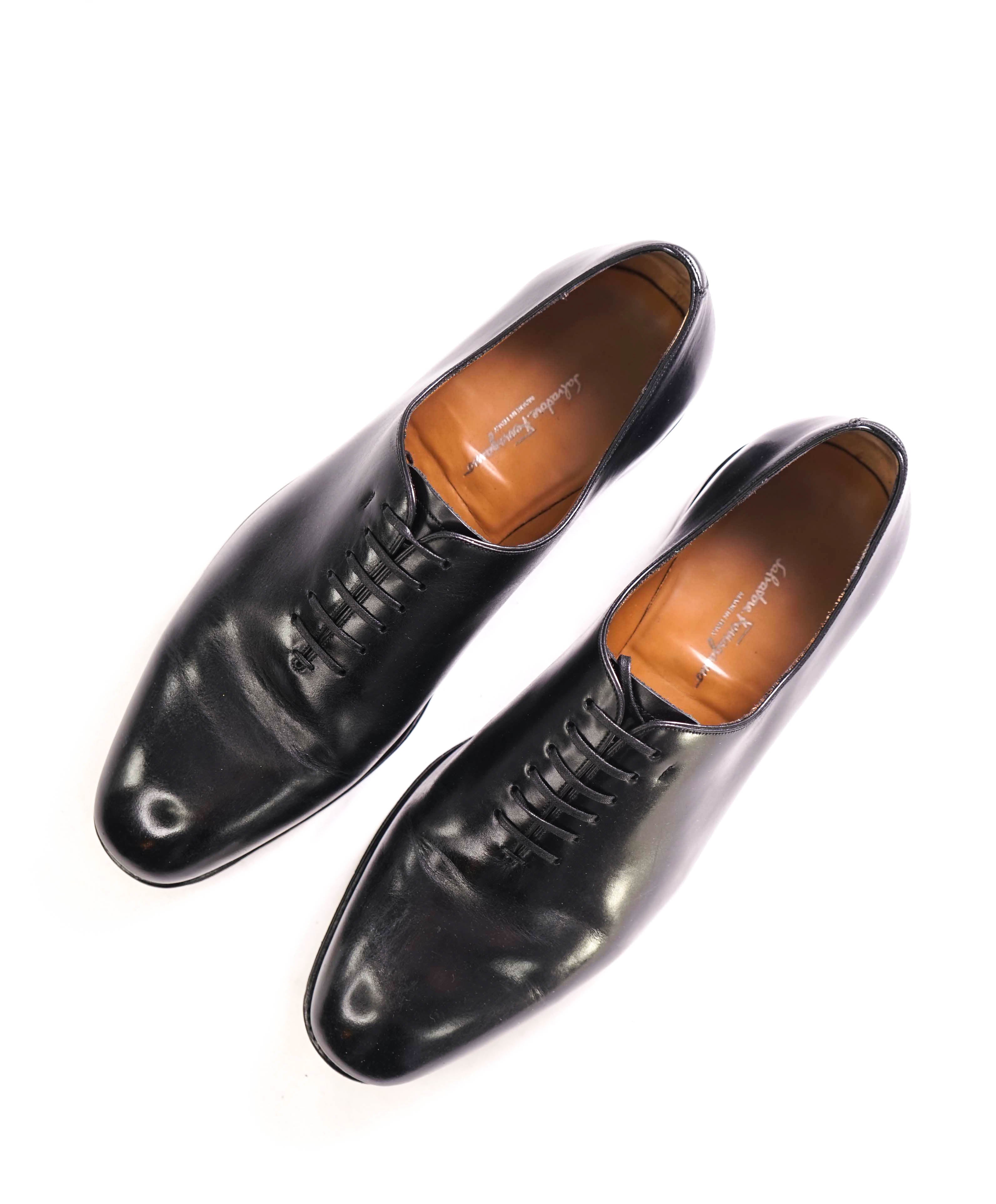 SALVATORE FERRAGAMO - "TRAMEZZA CARMELO" Black Whole Cut Oxfords - 9.5 EE