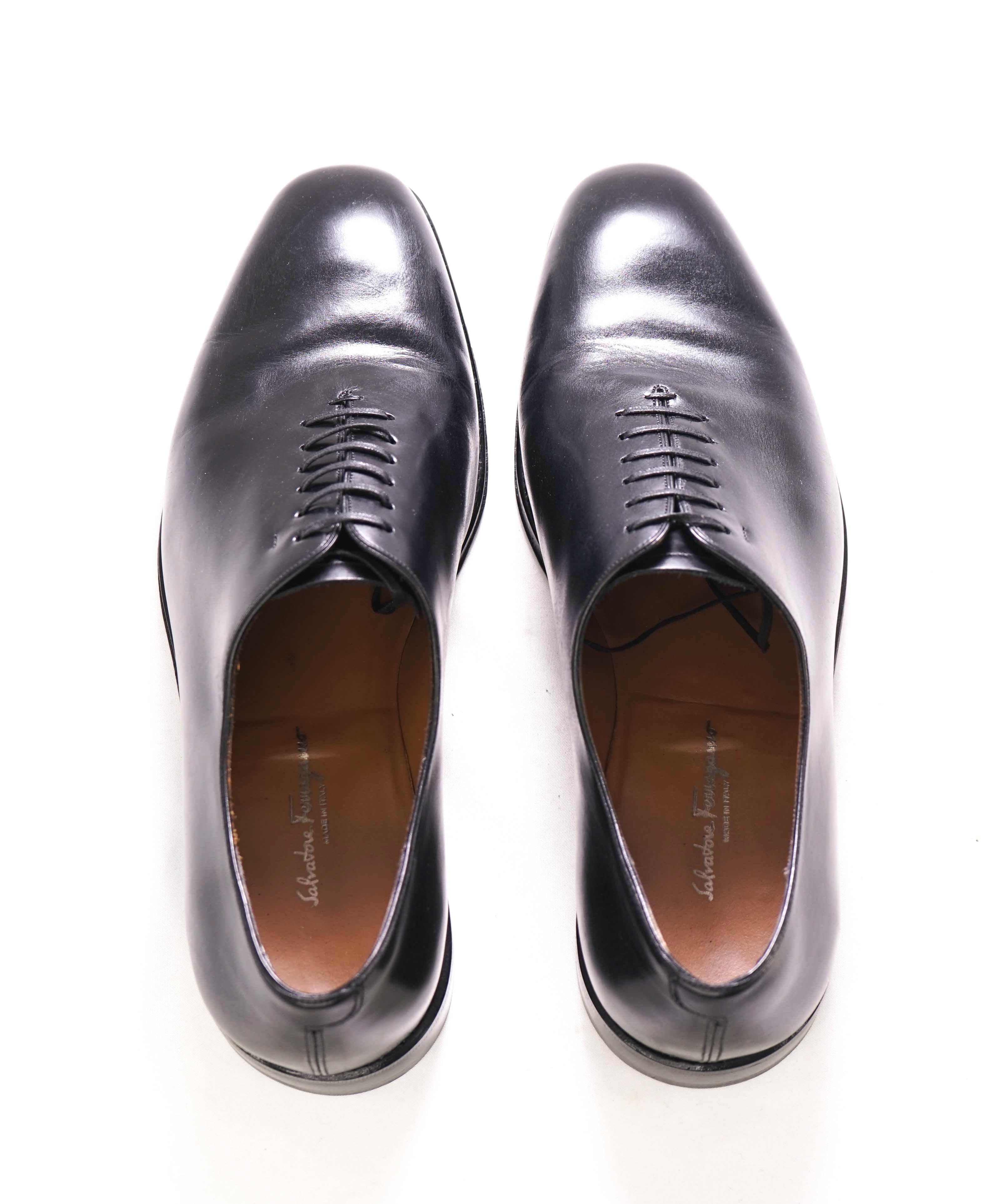 SALVATORE FERRAGAMO - "TRAMEZZA CARMELO" Black Whole Cut Oxfords - 9.5 EE