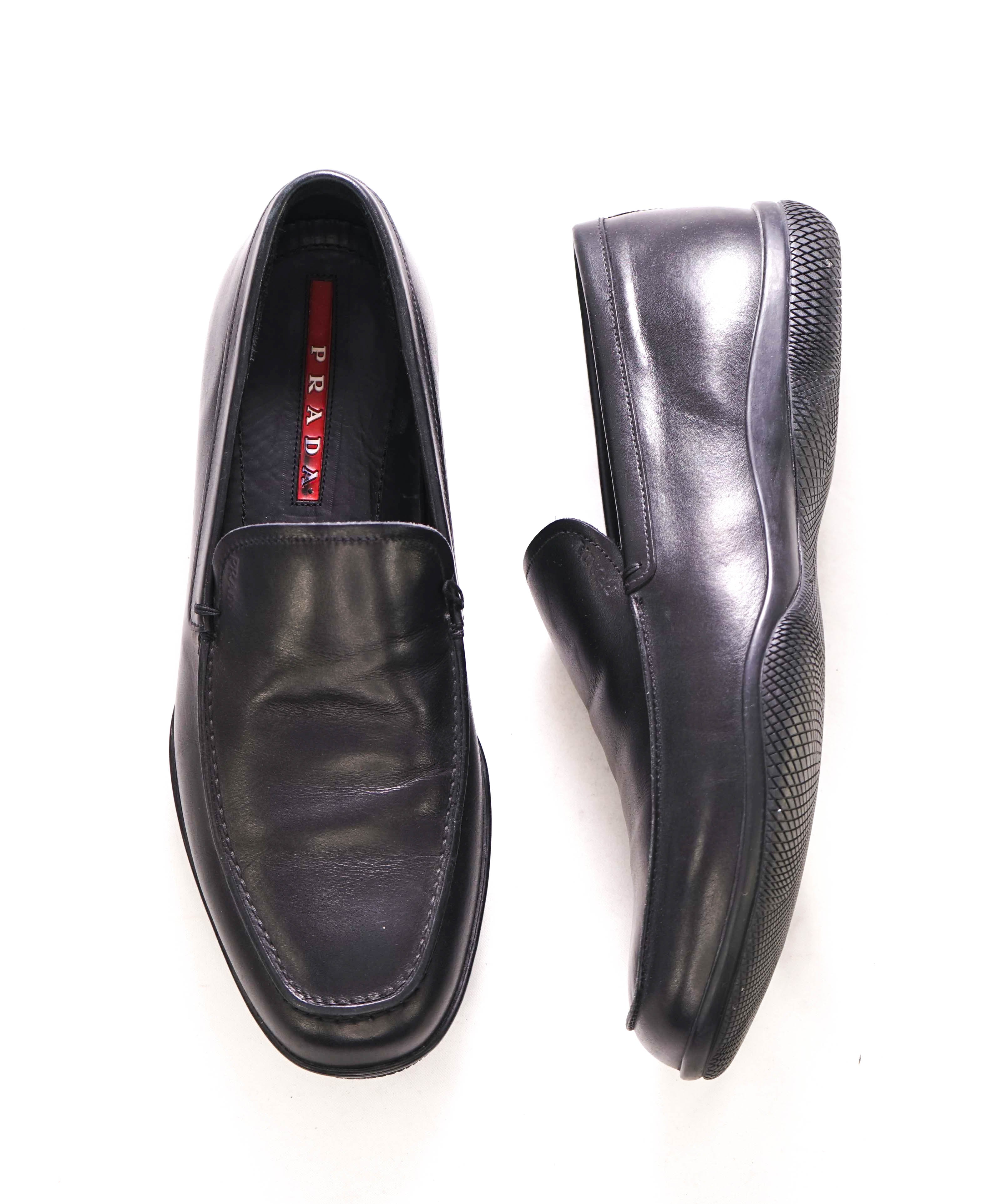 $795 PRADA - *LINEA ROSSA* Black Slip On Logo Vamp Loafer - 8 US (7 Prada)