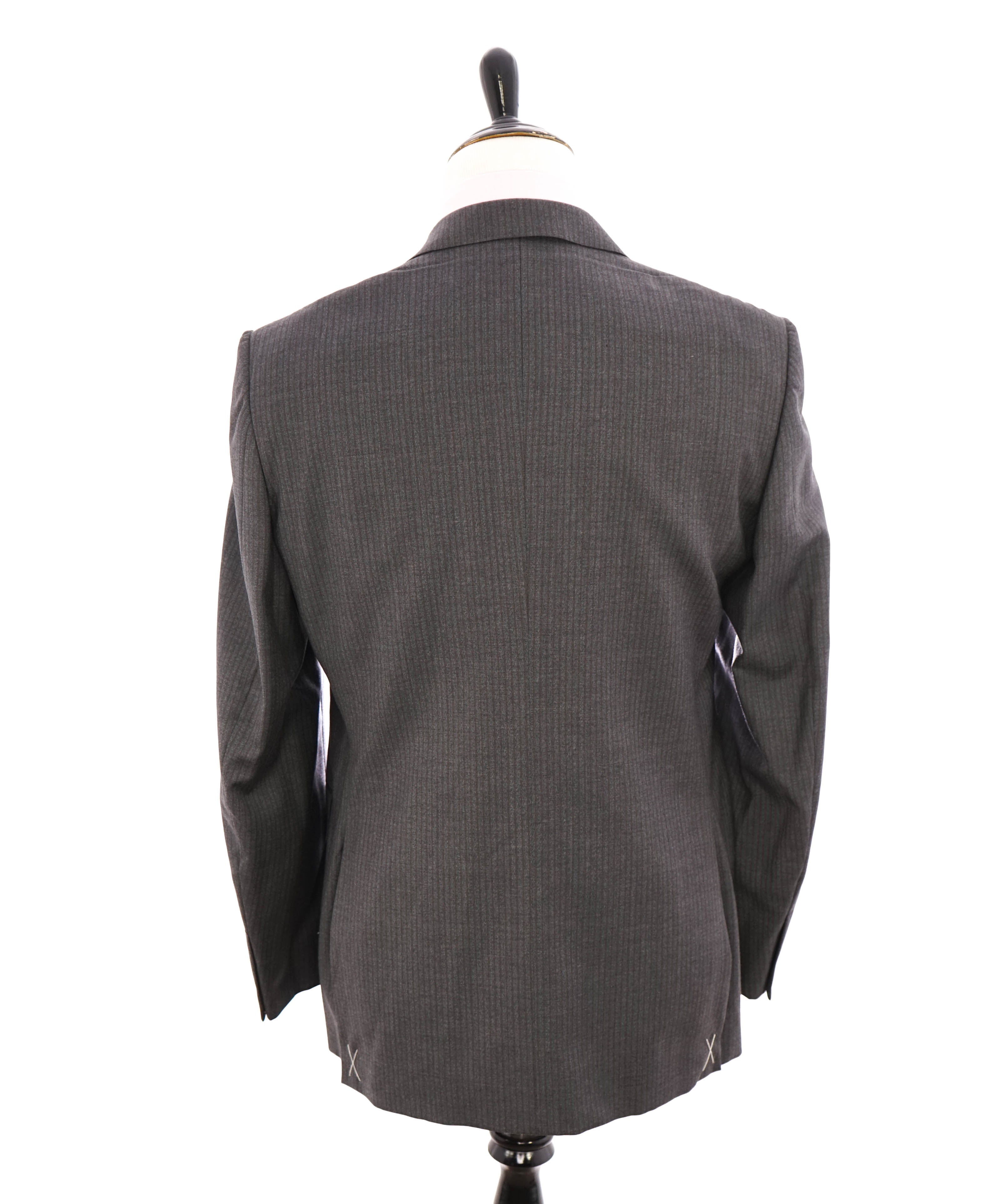 $2,695 ERMENEGILDO ZEGNA - Gray/Brown Textured Flannel Blazer - 42R