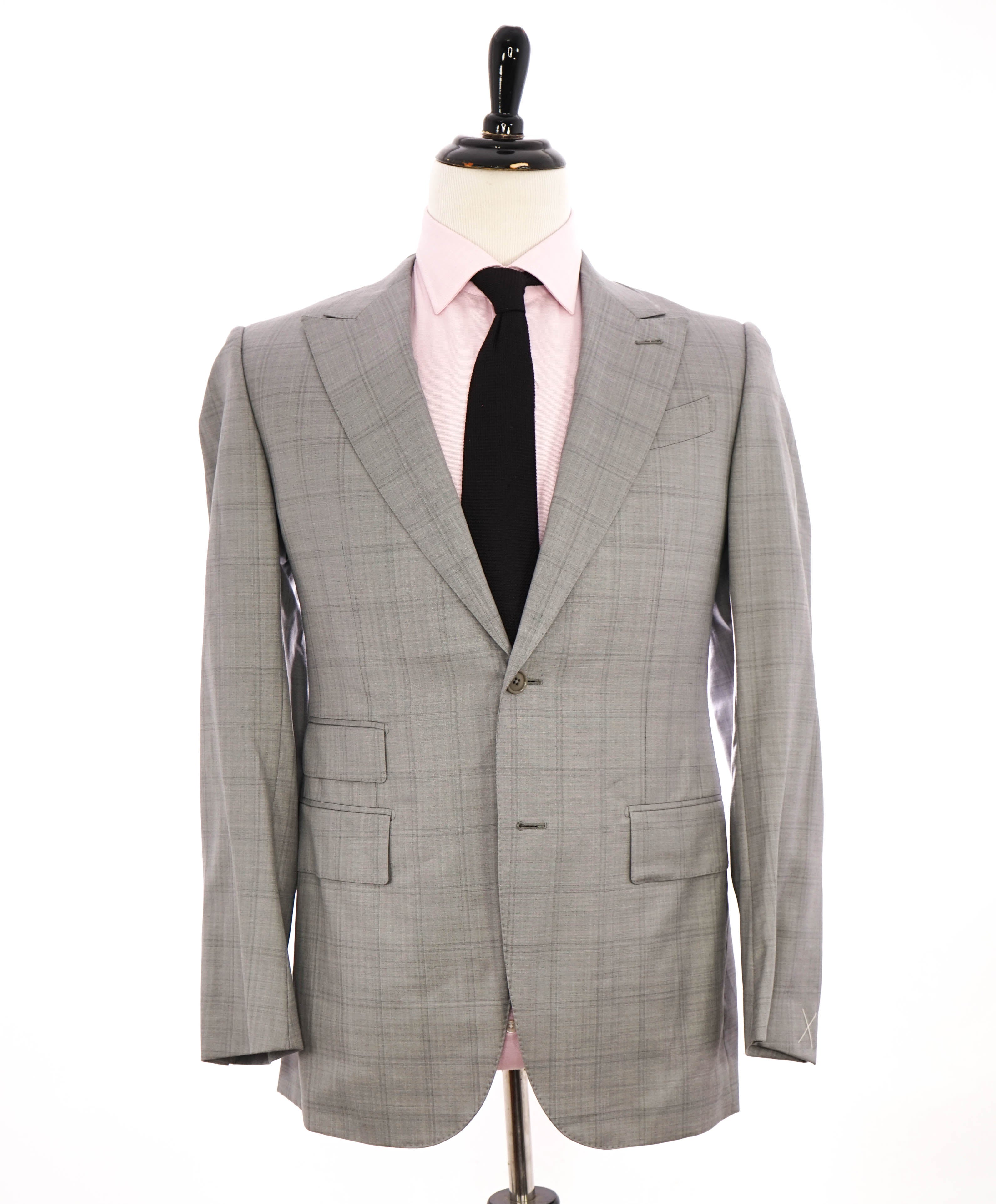 $3,290 ERMENEGILDO ZEGNA- “TORFEO 600 MANHATTAN” Gray Silk Blazer- 40R