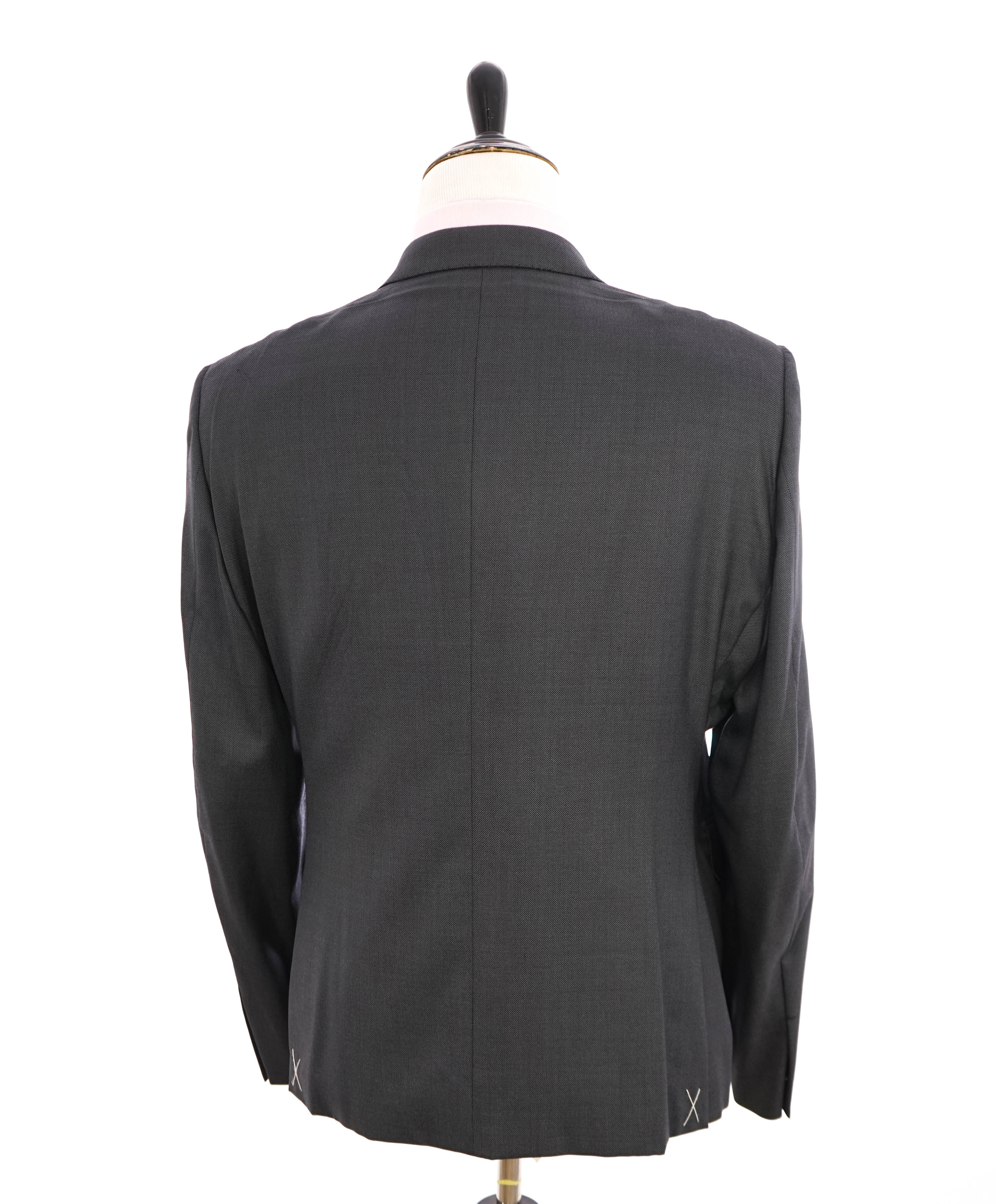 $3,995 ERMENEGILDO ZEGNA- “TORFEO 600” Su Misura Silk Blazer- 48S