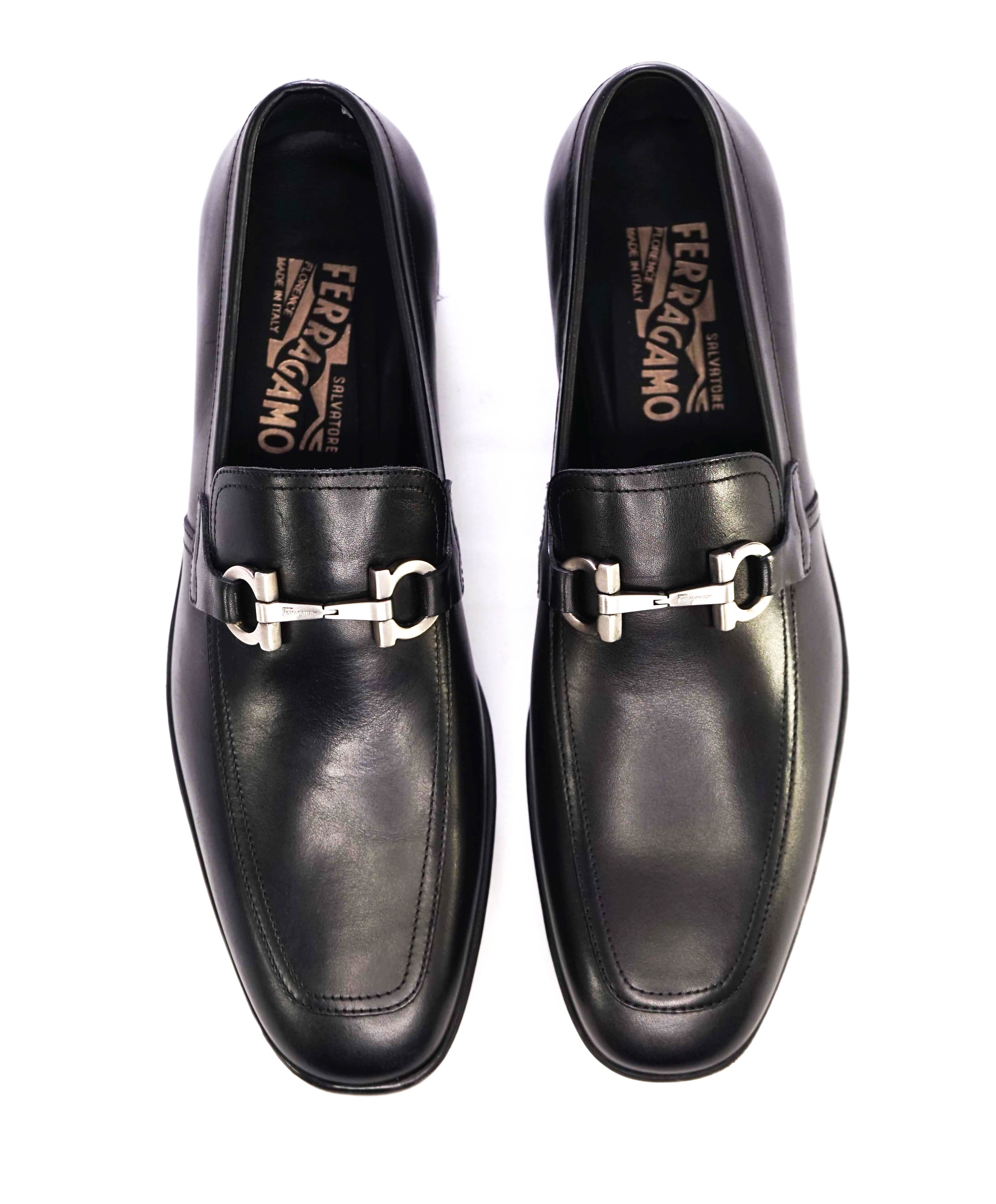 $850 SALVATORE FERRAGAMO - “SIMPLY" Gancini Bit Loafer Black Leather SLEEK - 8.5 D