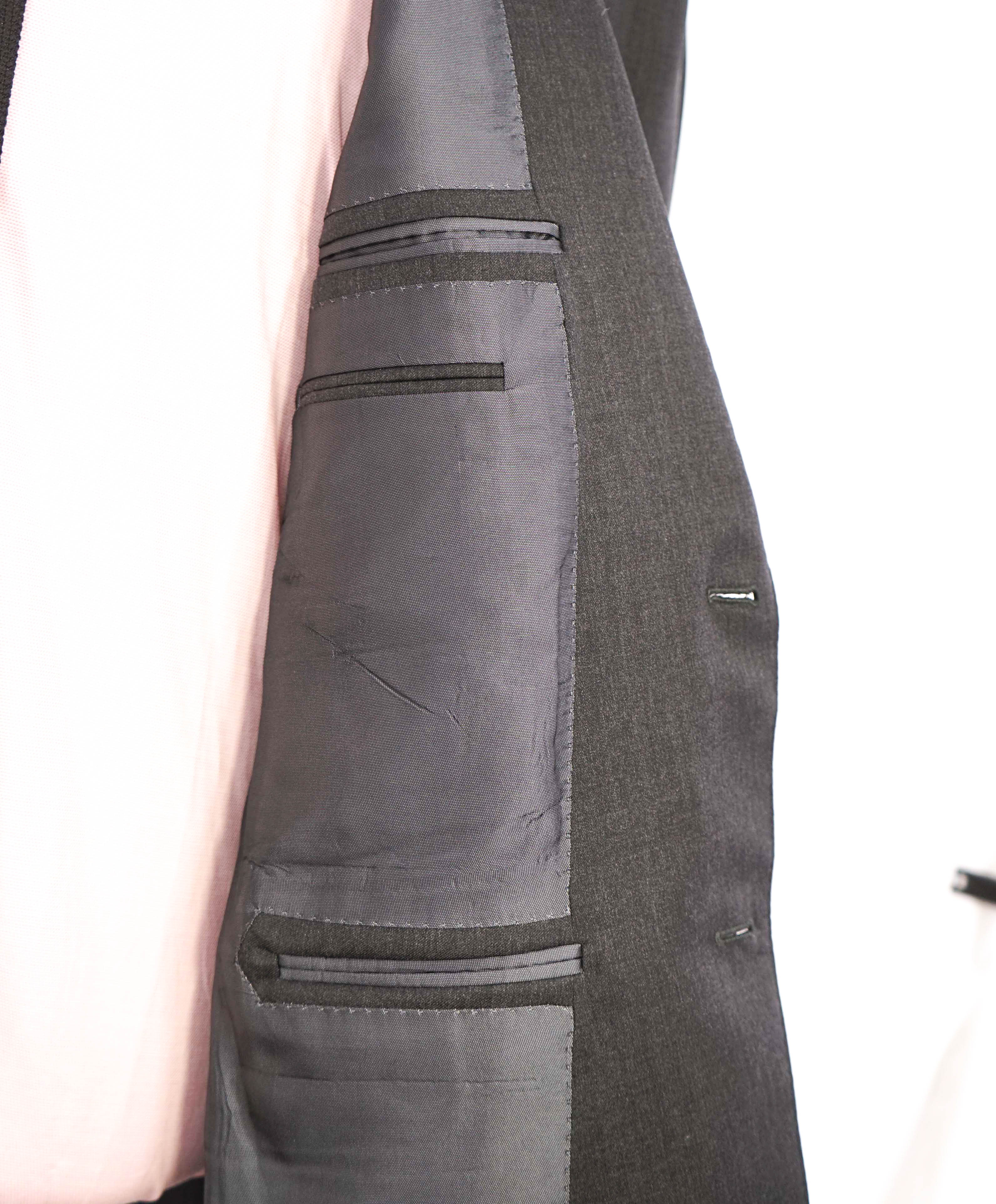 $2,695 ERMENEGILDO ZEGNA -"Micronsphere" GRAY Blazer - 44R