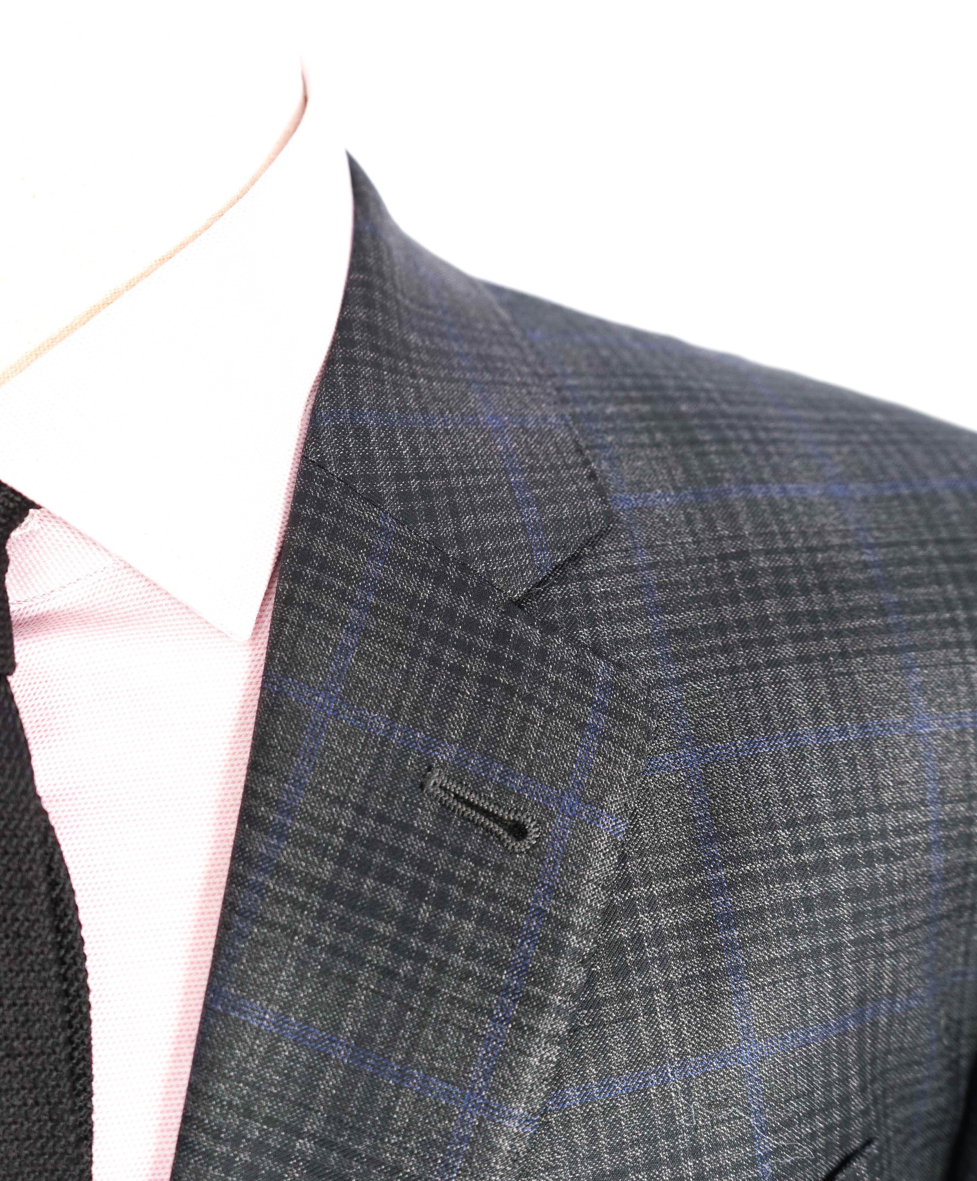 $2,295 GIORGIO ARMANI - “SOFT” Gray/Blue Check Plaid Blazer - 46L