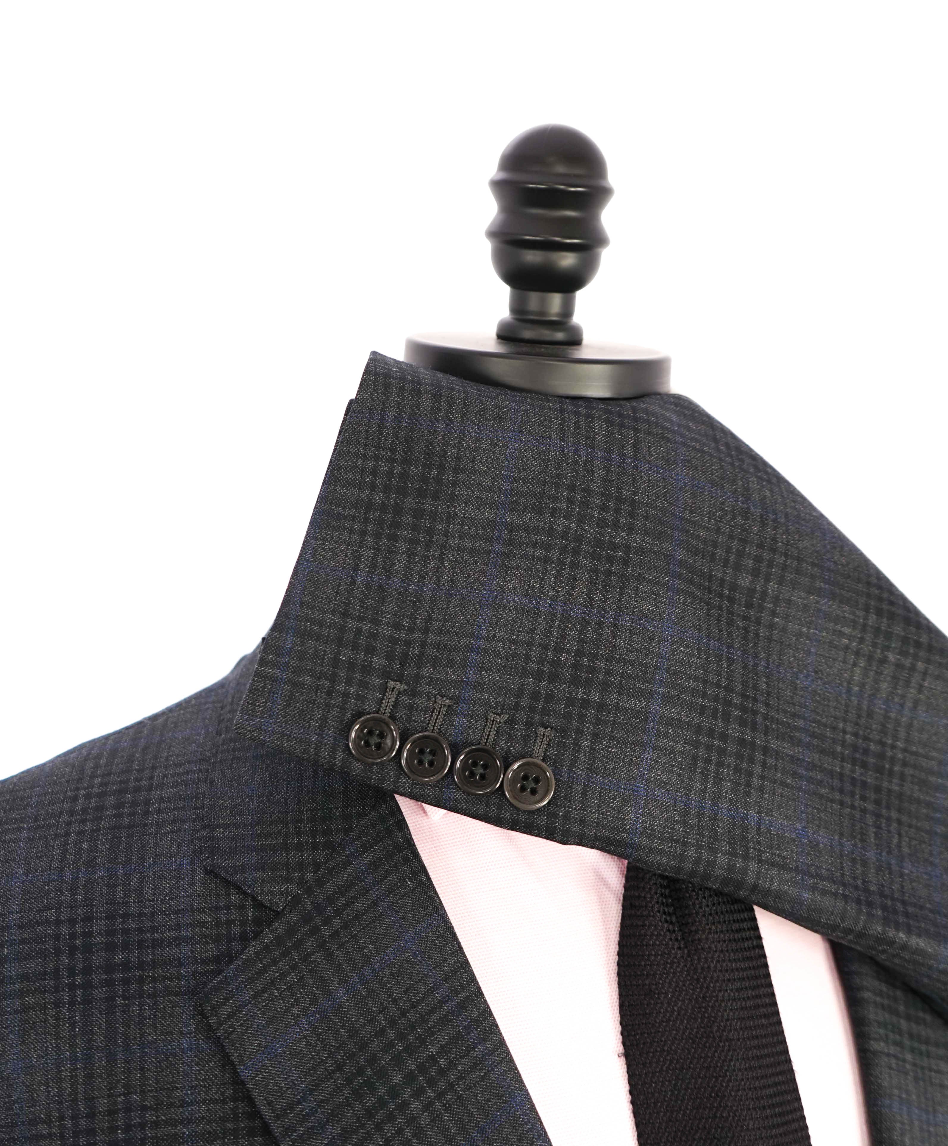 $2,295 GIORGIO ARMANI - “SOFT” Gray/Blue Check Plaid Blazer - 46L