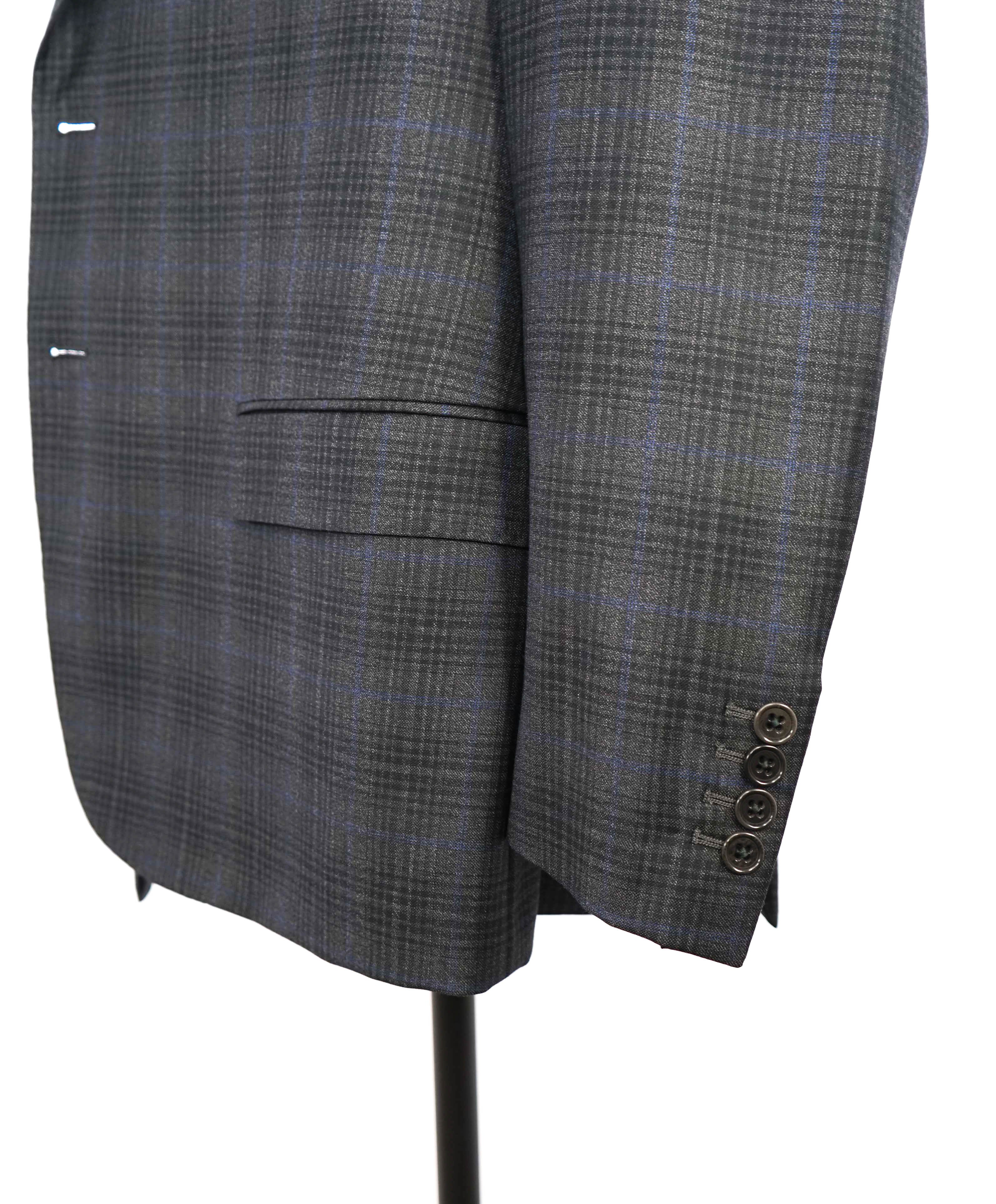 $2,295 GIORGIO ARMANI - “SOFT” Gray/Blue Check Plaid Blazer - 46L