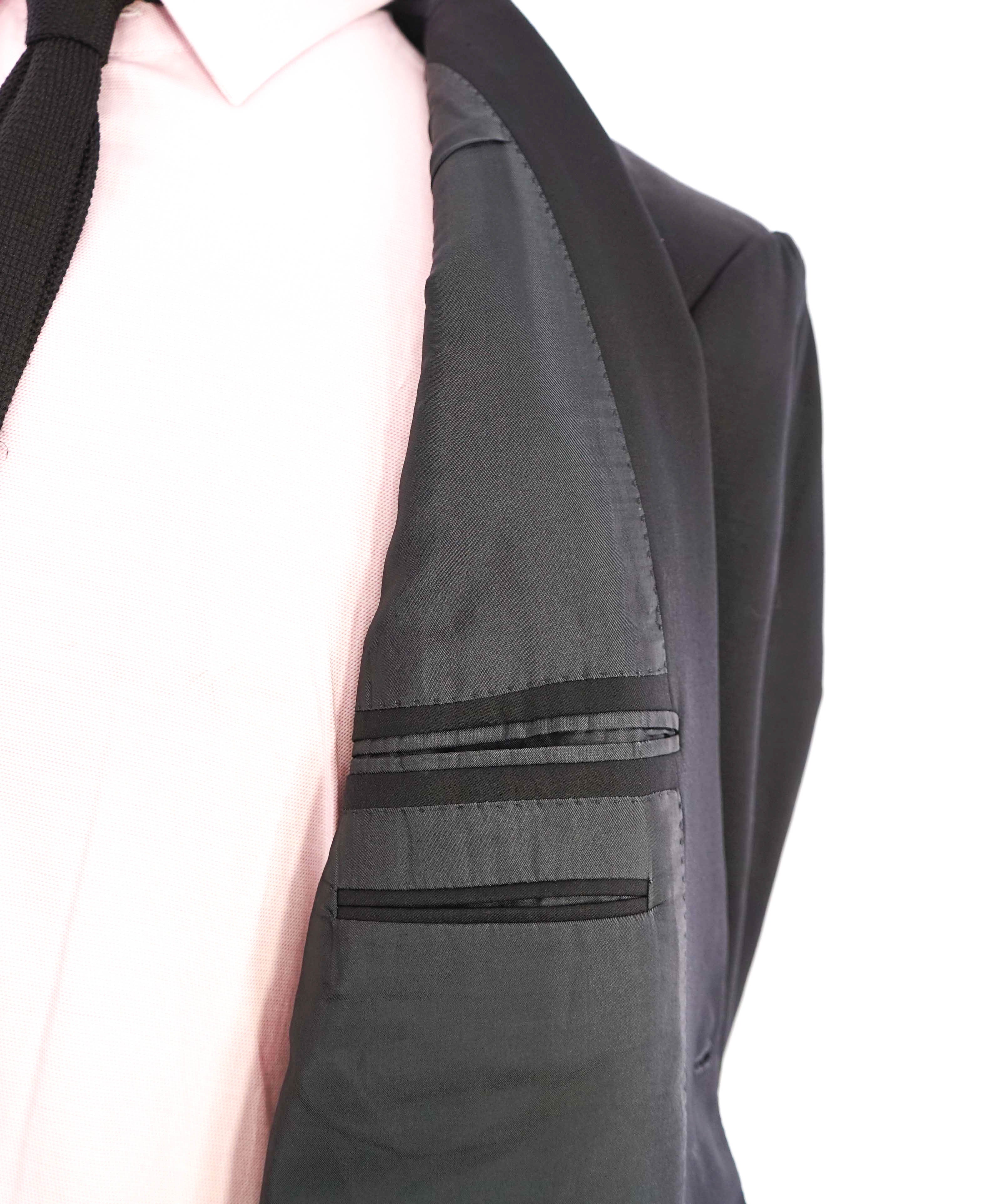 $2,895 ERMENEGILDO ZEGNA- “MICRONSPHERE” Black Solid Blazer- 42S