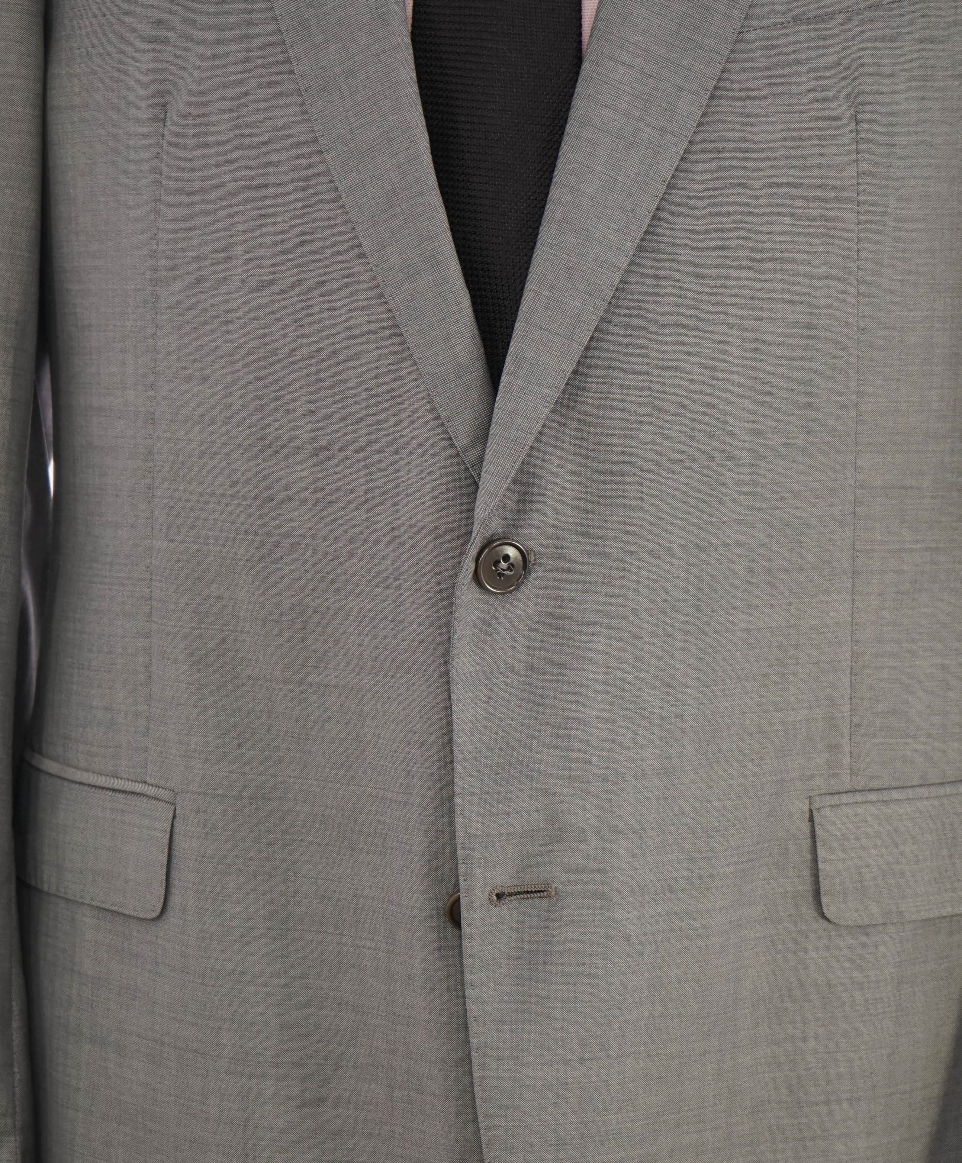 $1,895 ARMANI COLLEZIONI - "M Line" Slim Modern Gray Peak Lapel Suit - 44L