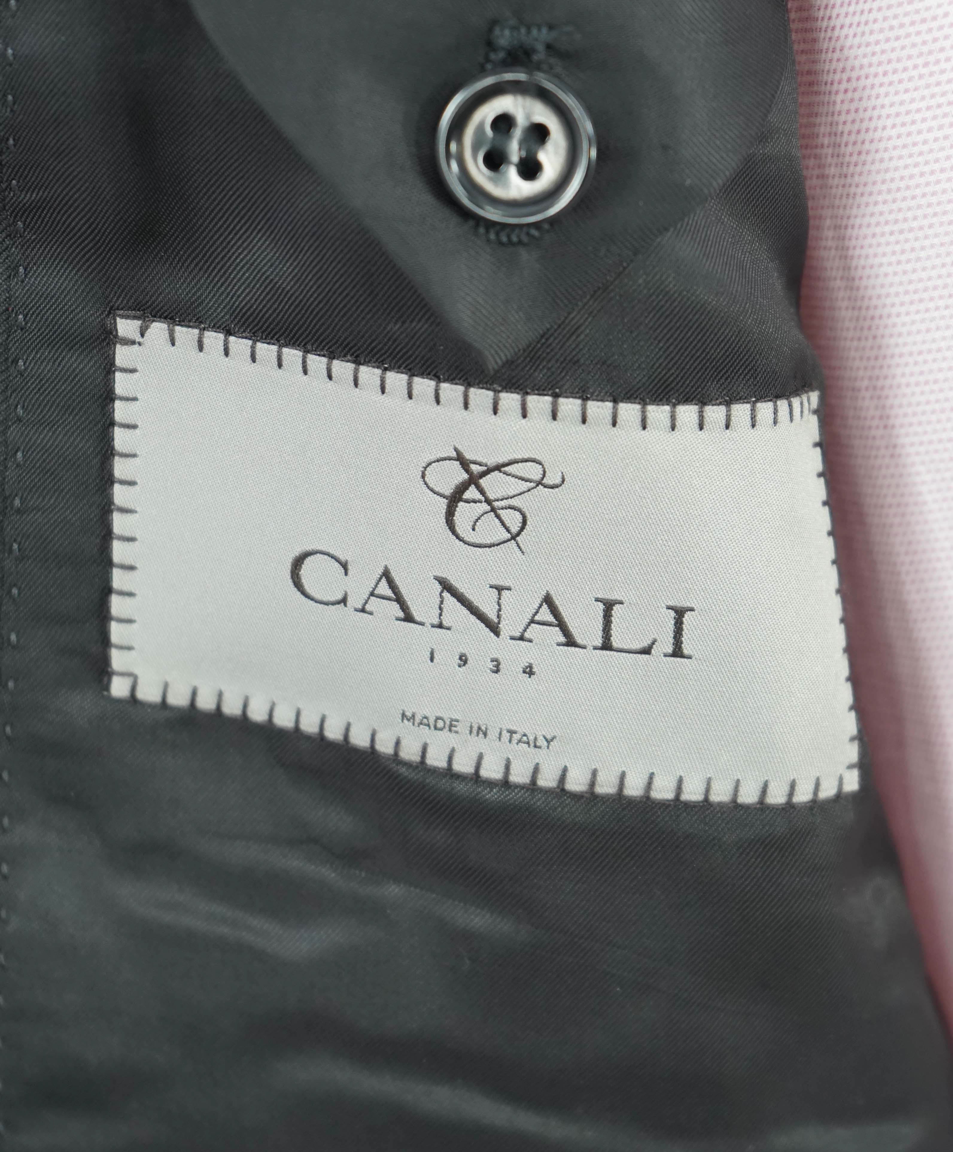 $2,195 CANALI - *CLOSET STAPLE* Black 2-Piece Suit - 48L 42W