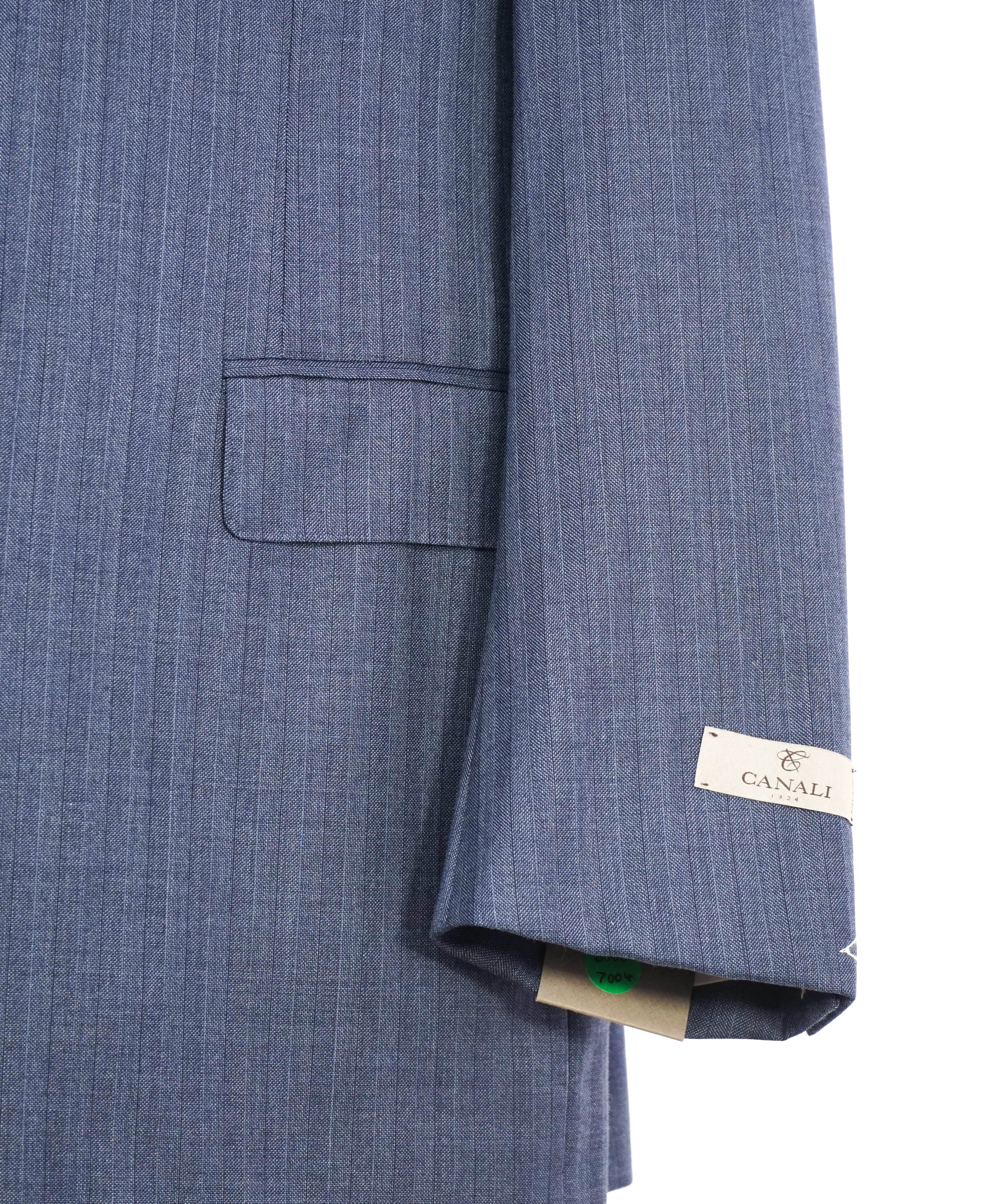 $1,895 CANALI - Textured Powder Blue Herringbone Pattern Blazer - 44L