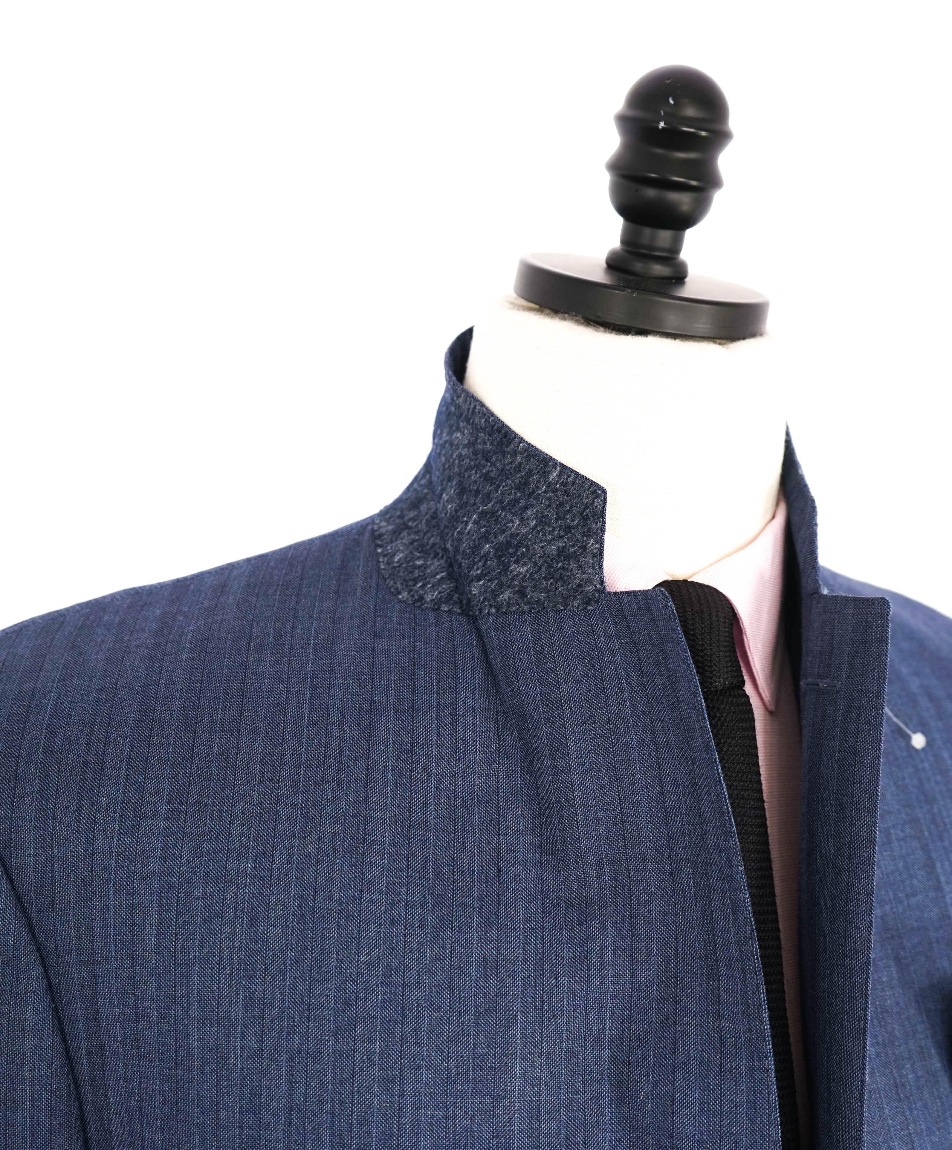 $1,895 CANALI - Textured Powder Blue Herringbone Pattern Blazer - 44L